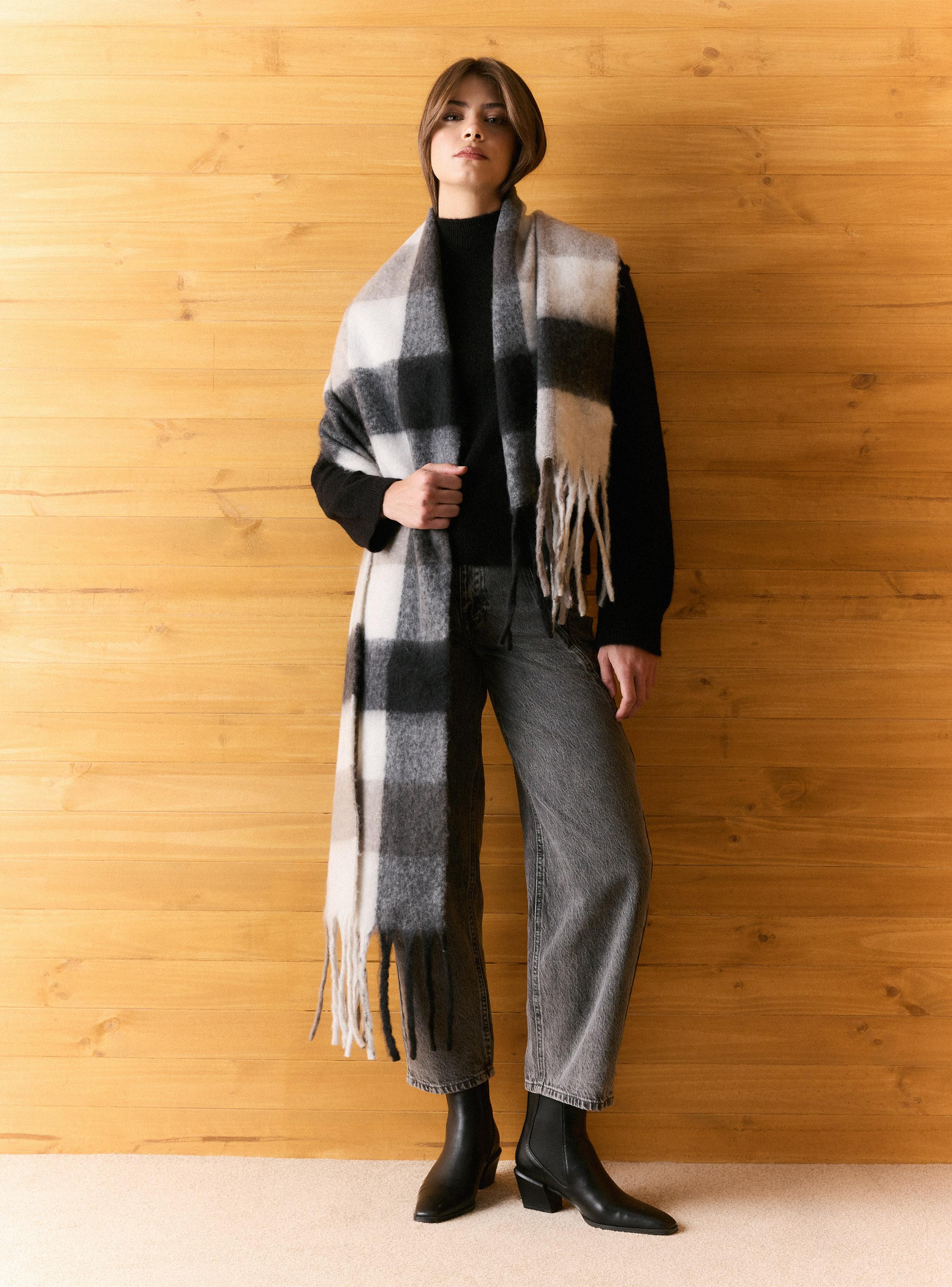 Bufanda Gruesa con Diseño-4