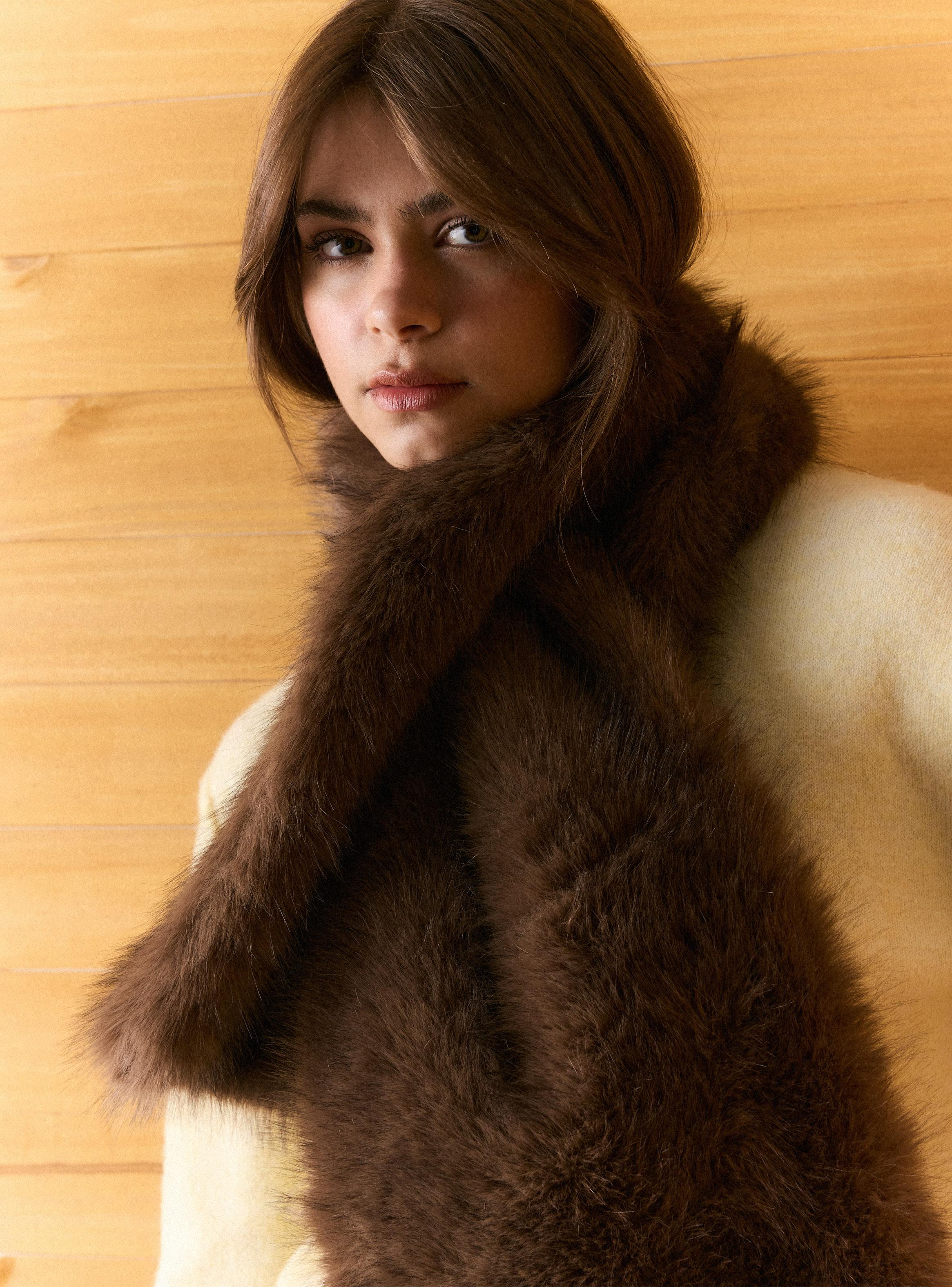 Bufanda Efecto Pelo Suave-3