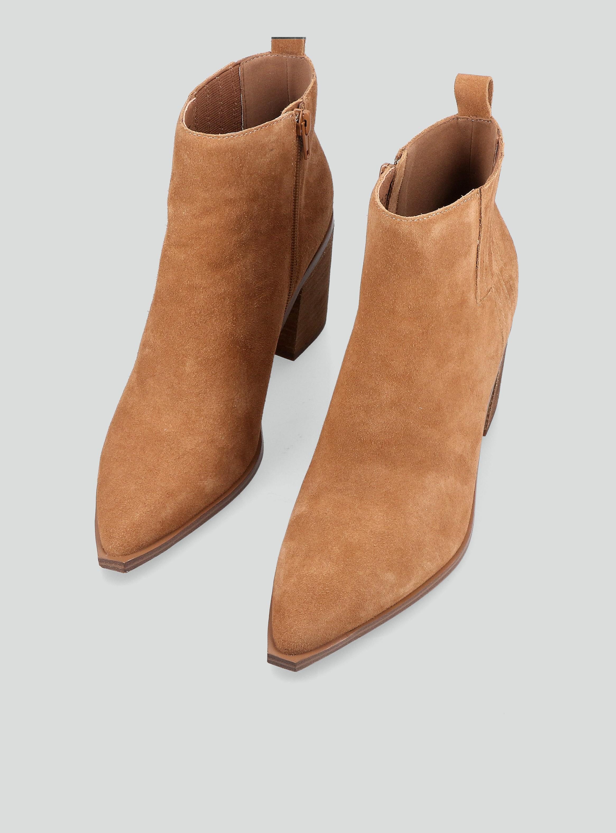 Botín Cuero Gamuza con Taco Mujer-3