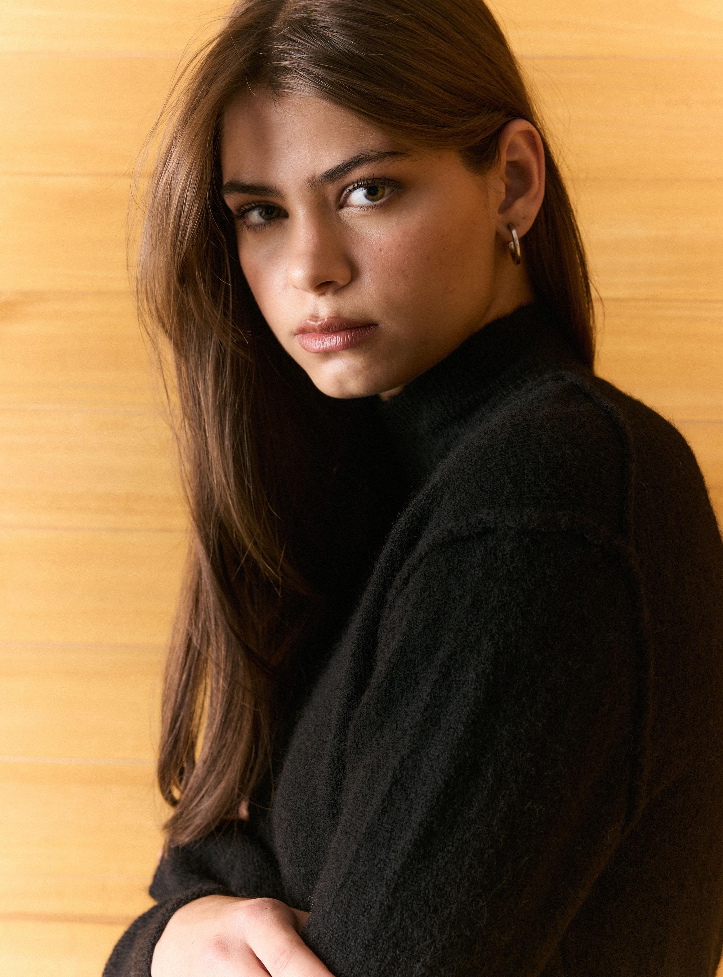 Sweater Liso de Cuello Alto-3