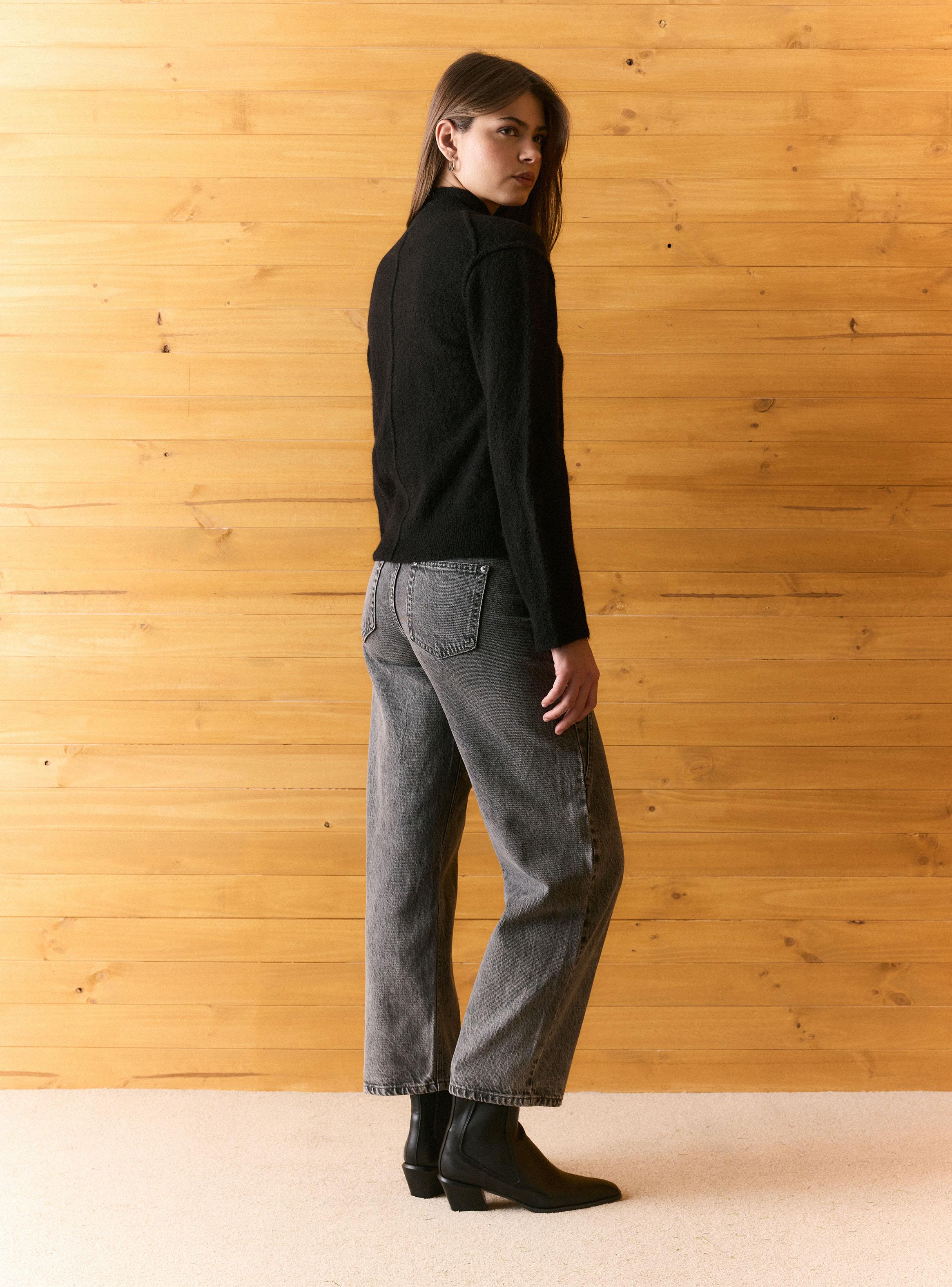 Sweater Liso de Cuello Alto-5