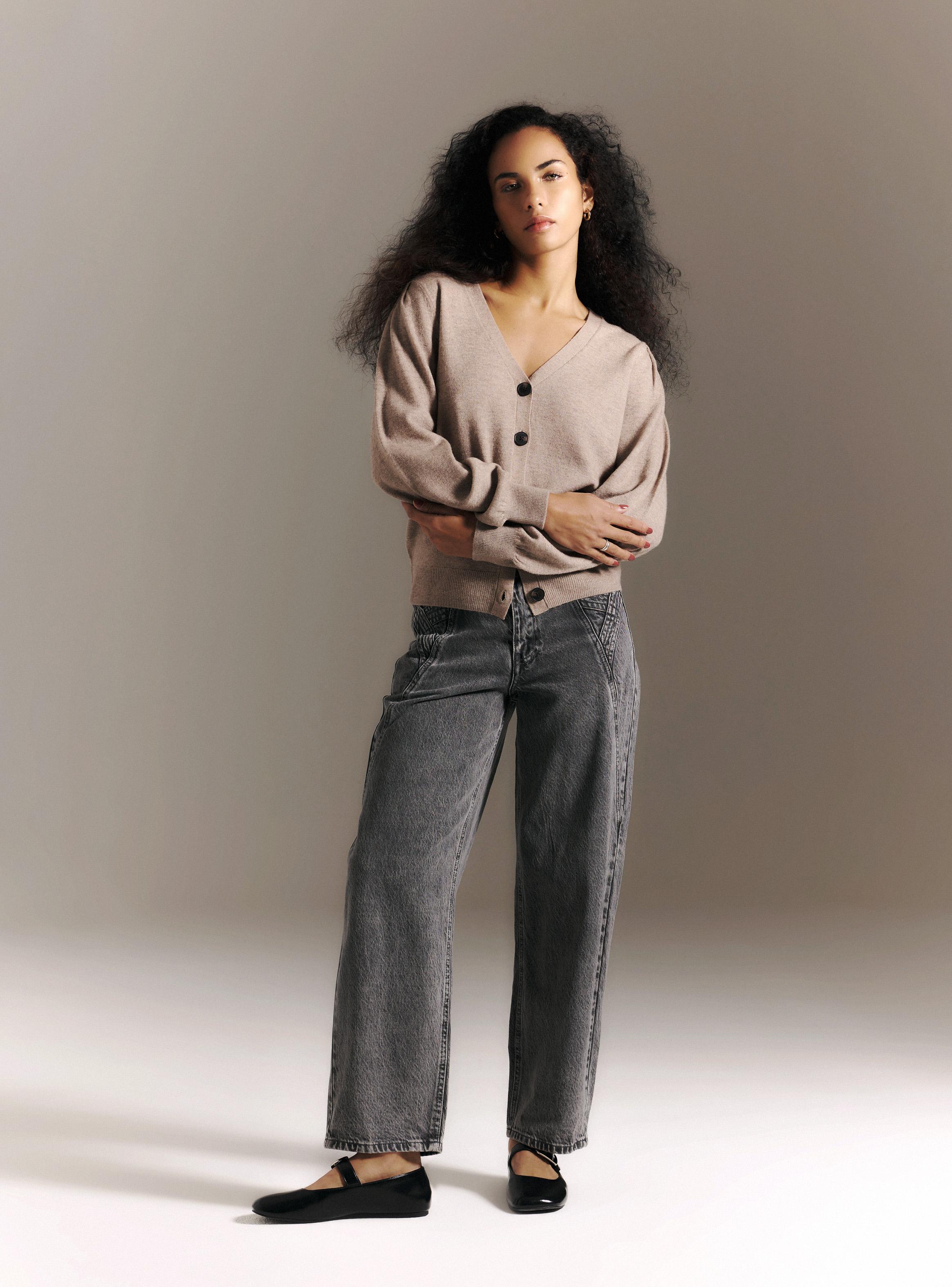 Cárdigan Escote en V y Manga Globo de Lana Merino-4