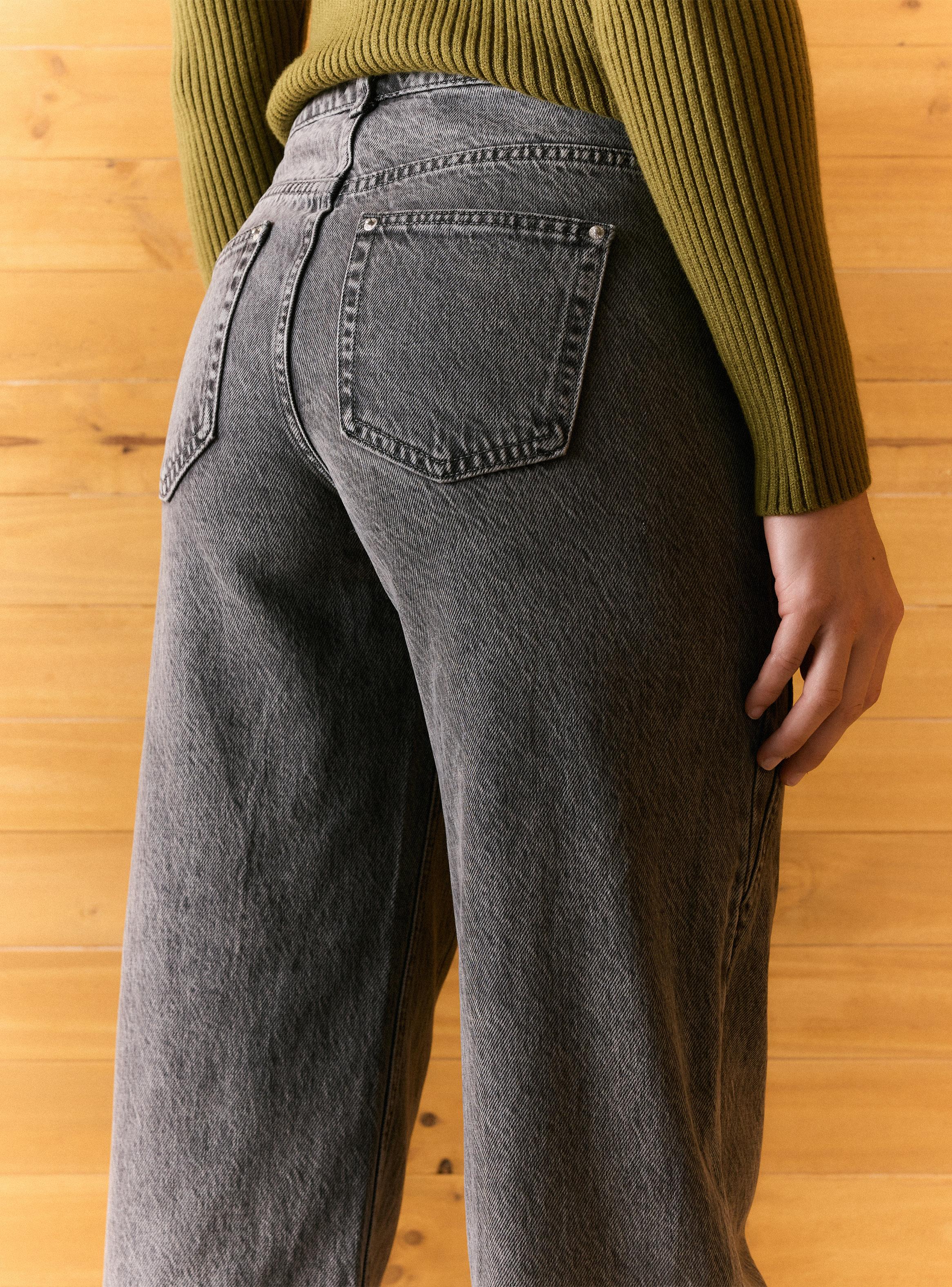 Jeans Balloon con Cortes y Costuras Laterales Decorativas-3