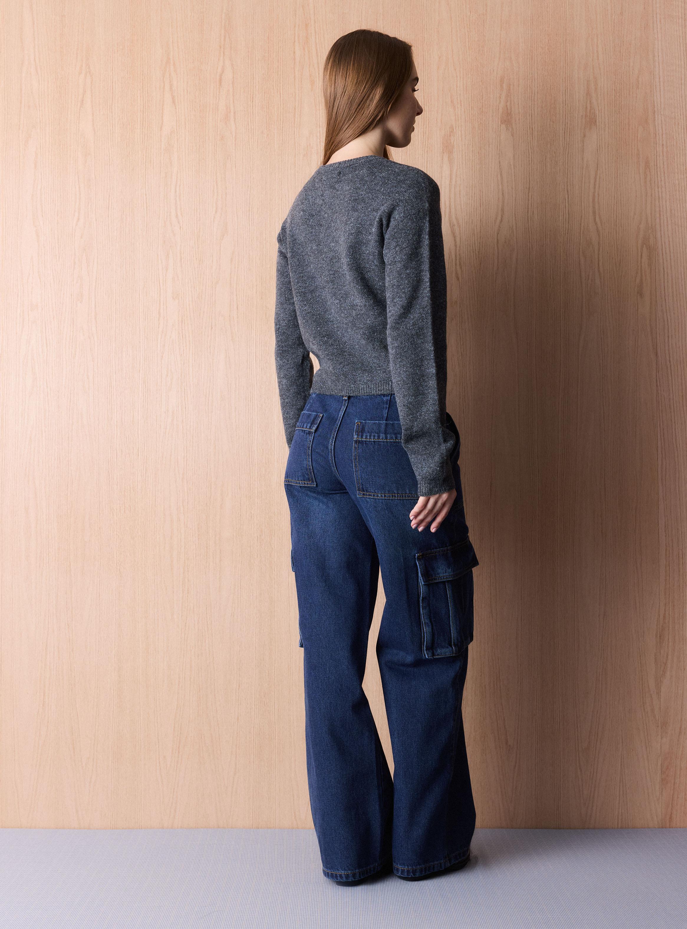 Sweater Cárdigan Básico Cuello Redondo-5