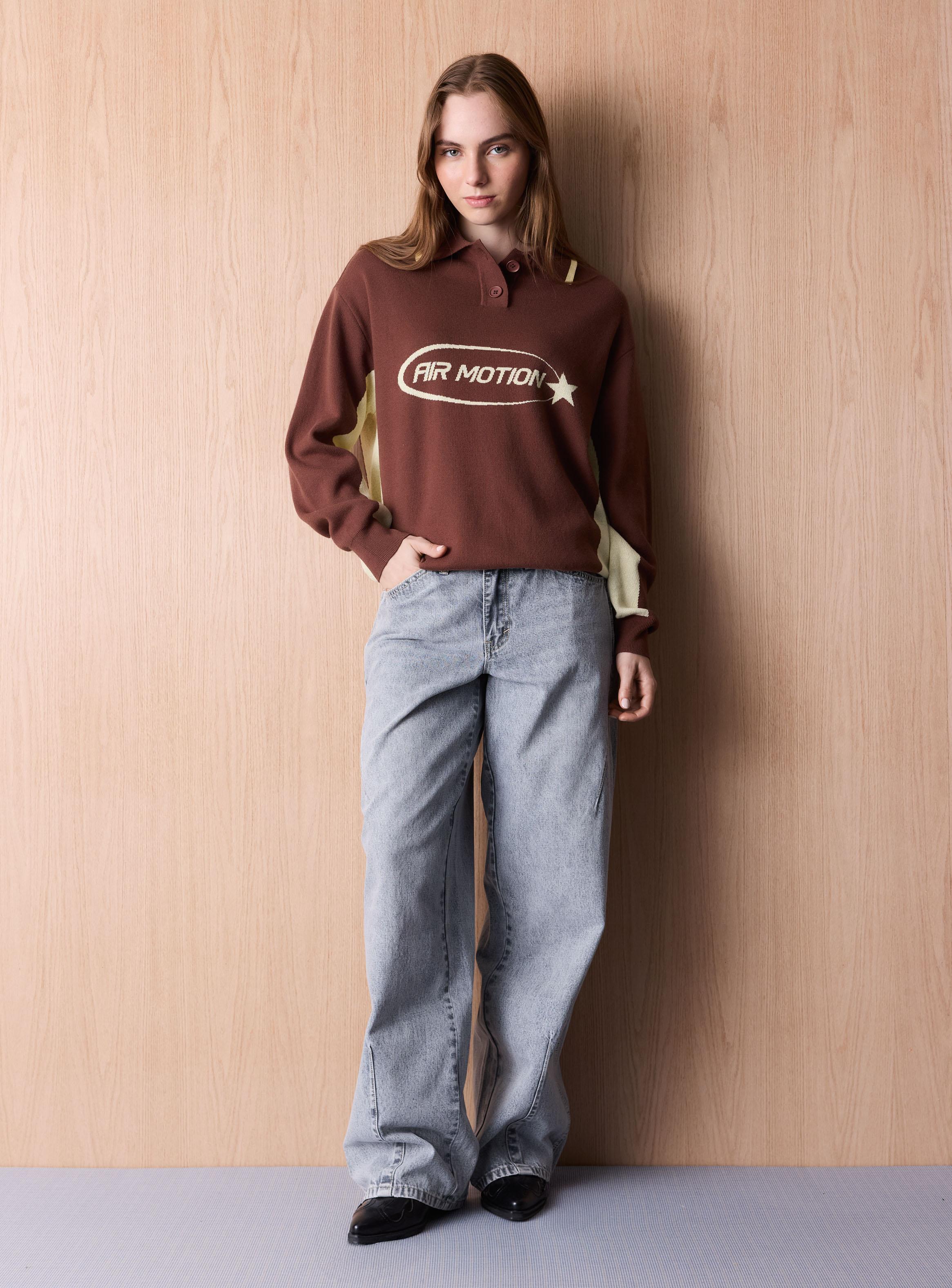 Sweater con Diseño y Cuello Polo-4