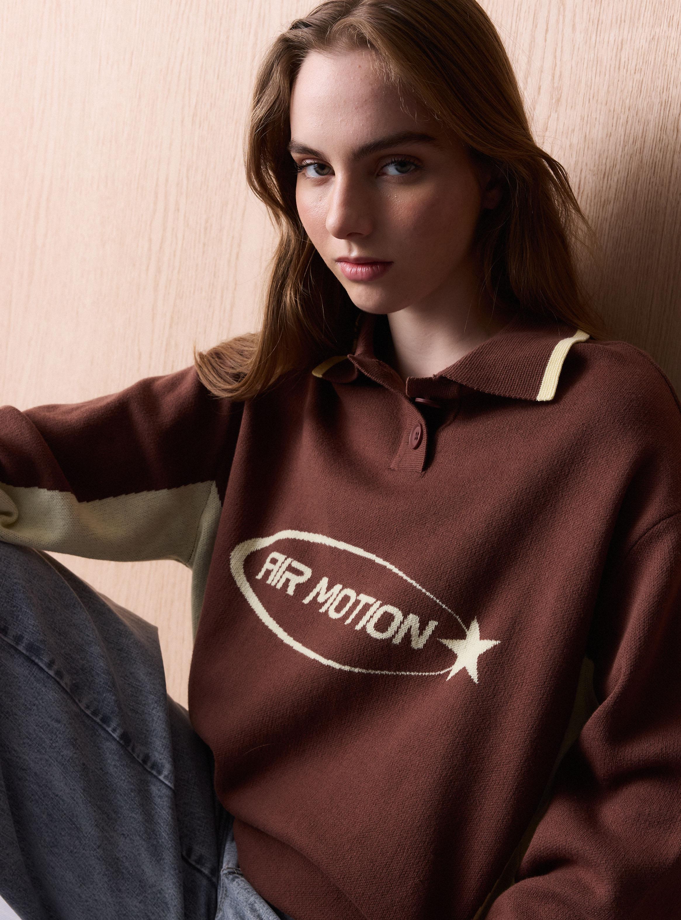 Sweater con Diseño y Cuello Polo-3