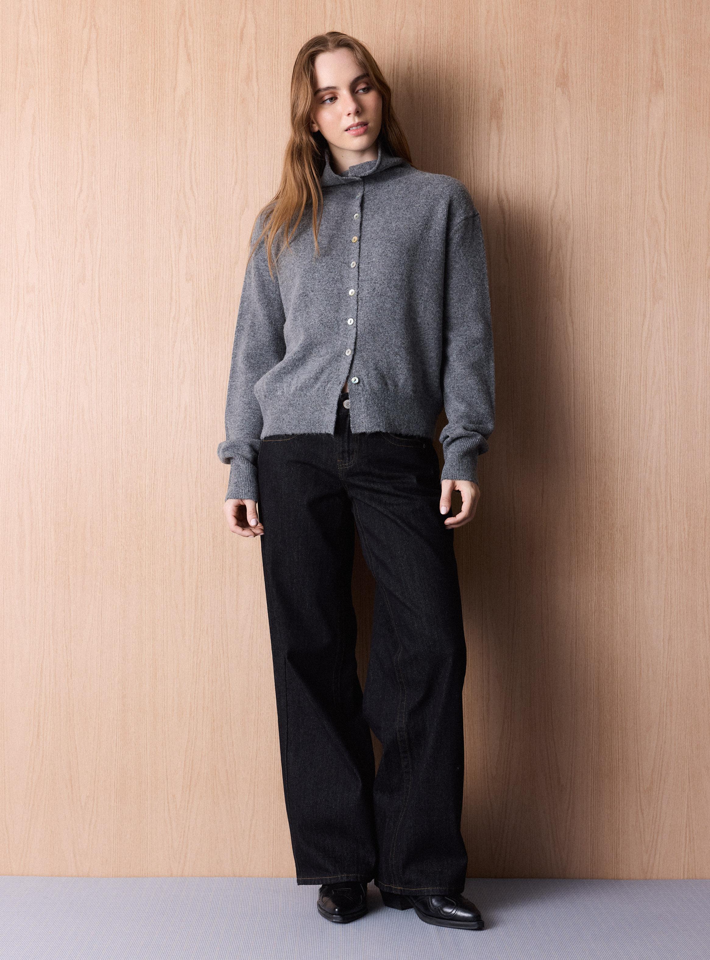 Cárdigan Básico Cuello Alto-4