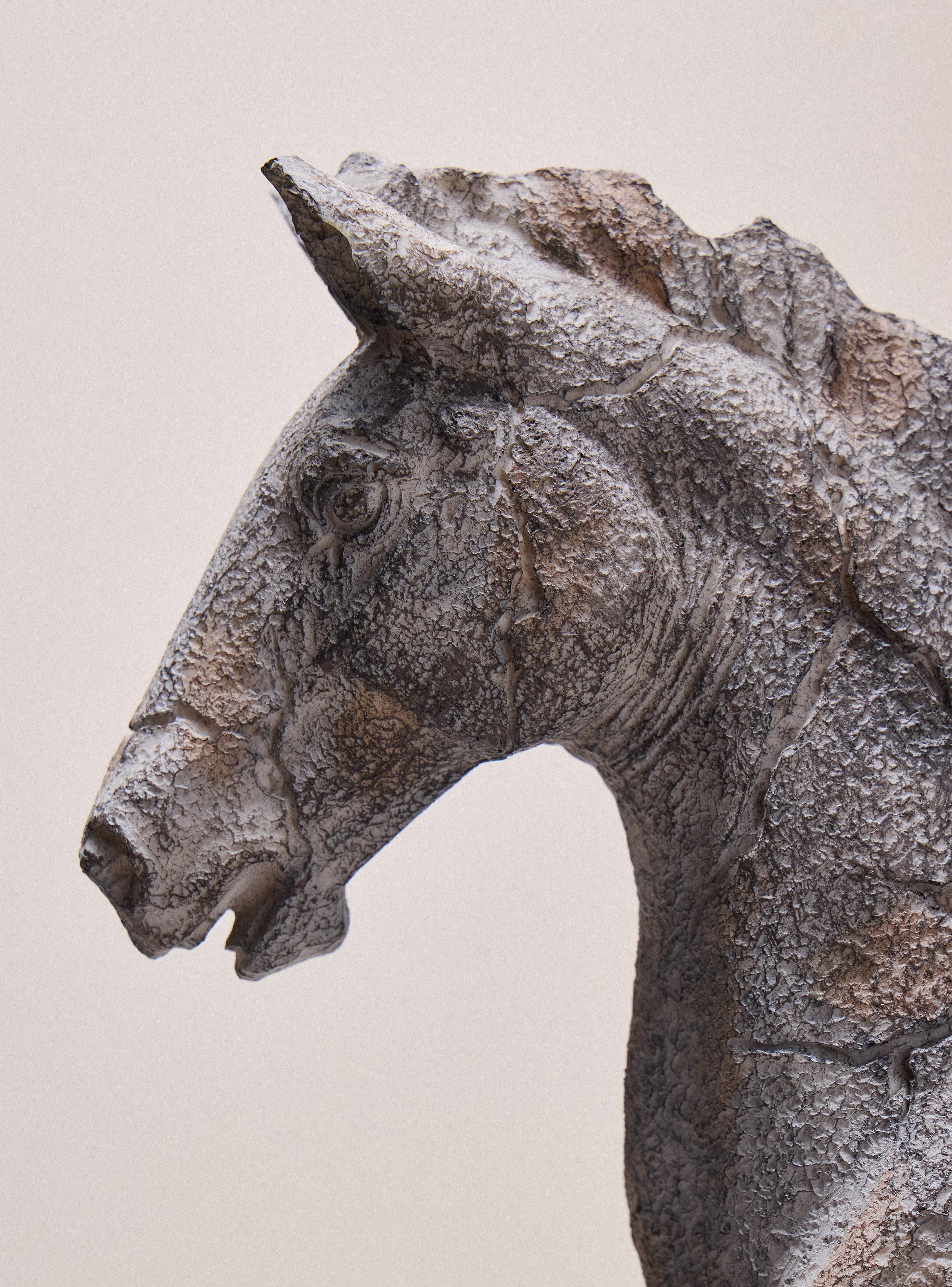 Caballo Pedestal Normandia 36x 43 cm-2