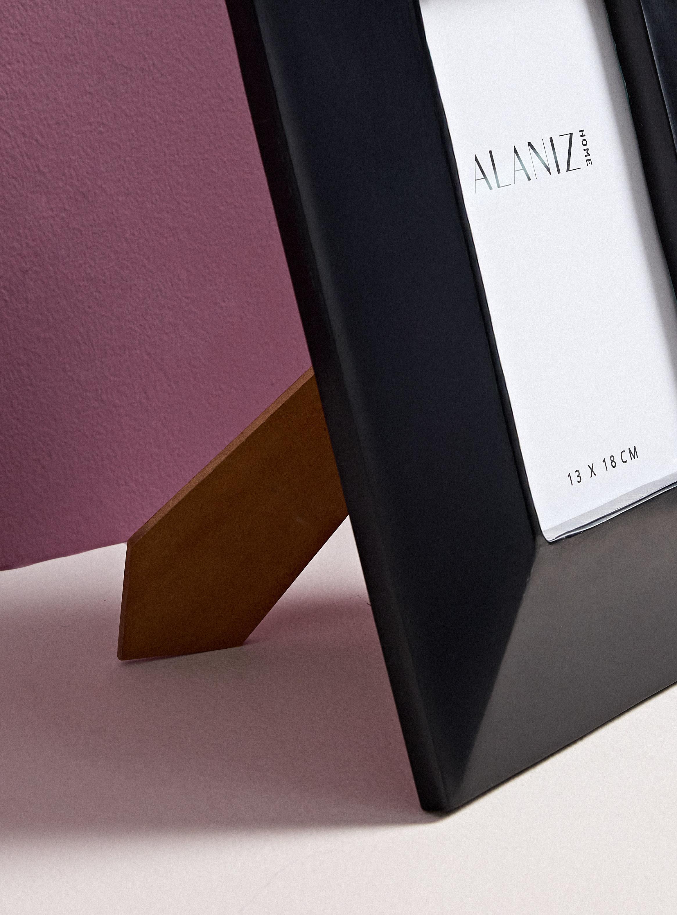 Marco de Fotos Negro Olsen 22x27 cm-2