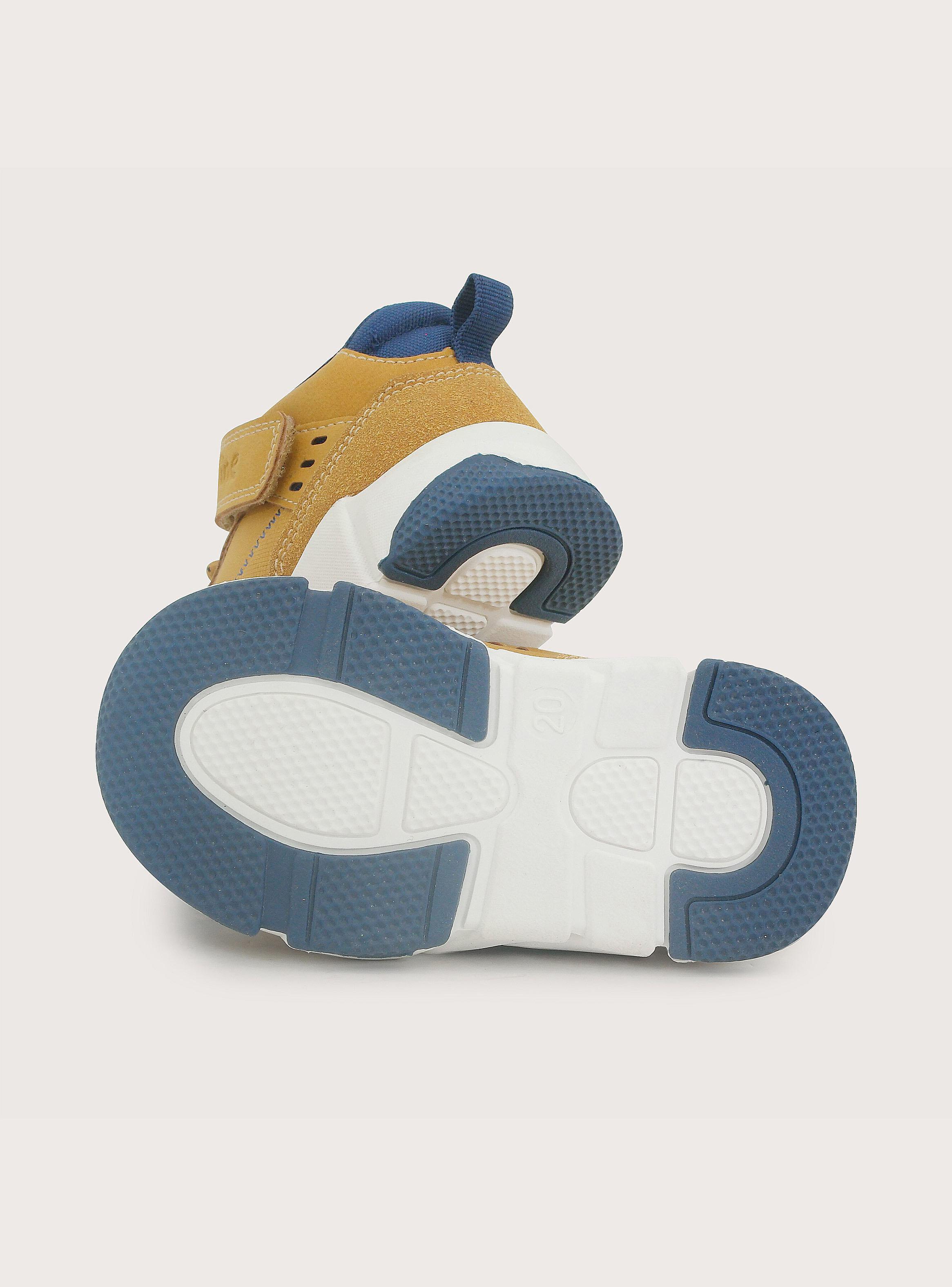 Zapatilla Urbana Velcro y Cordón Elasticado Niño-2