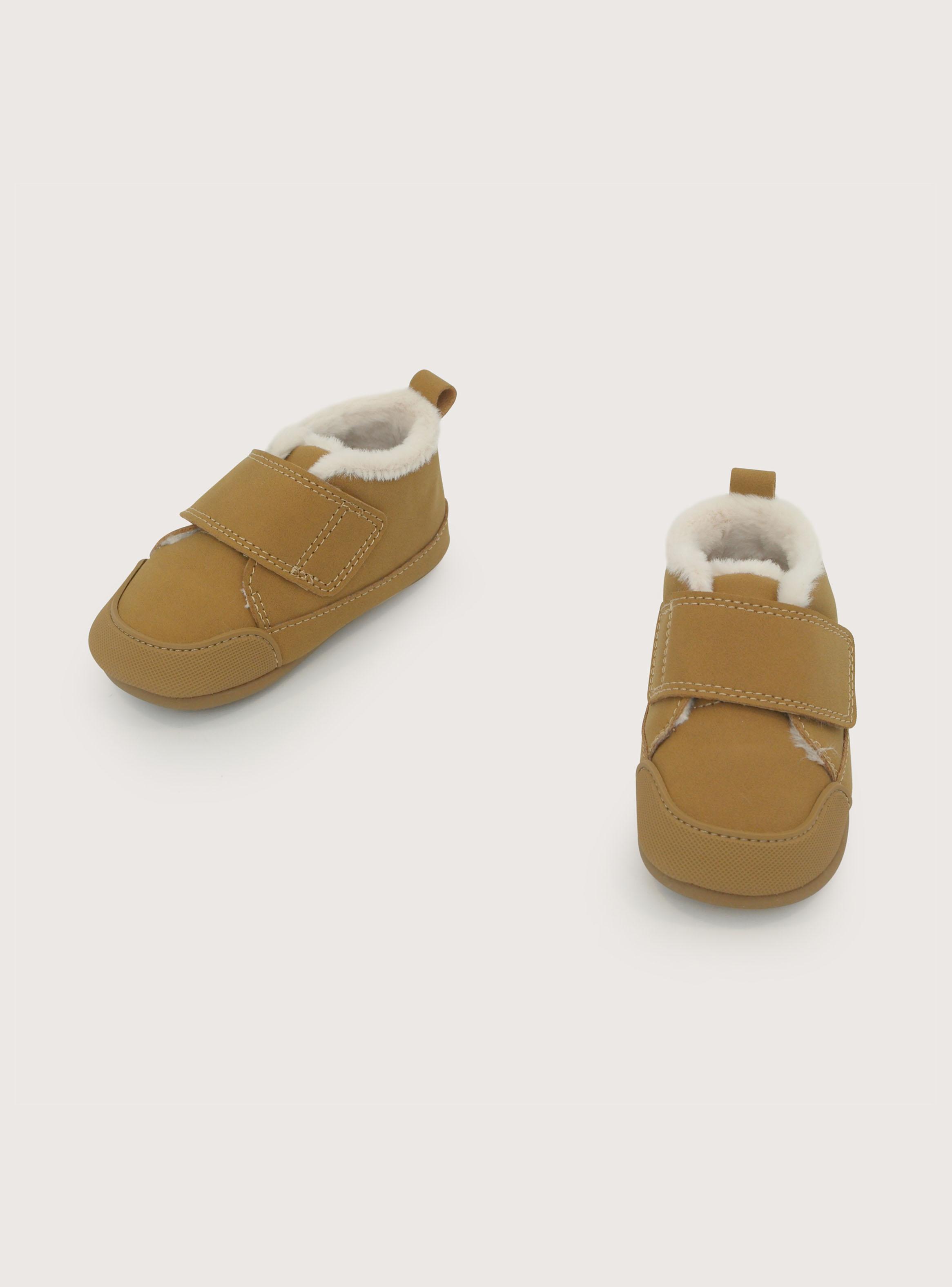 Botín Flexible con Pelos Caminante Niña-3