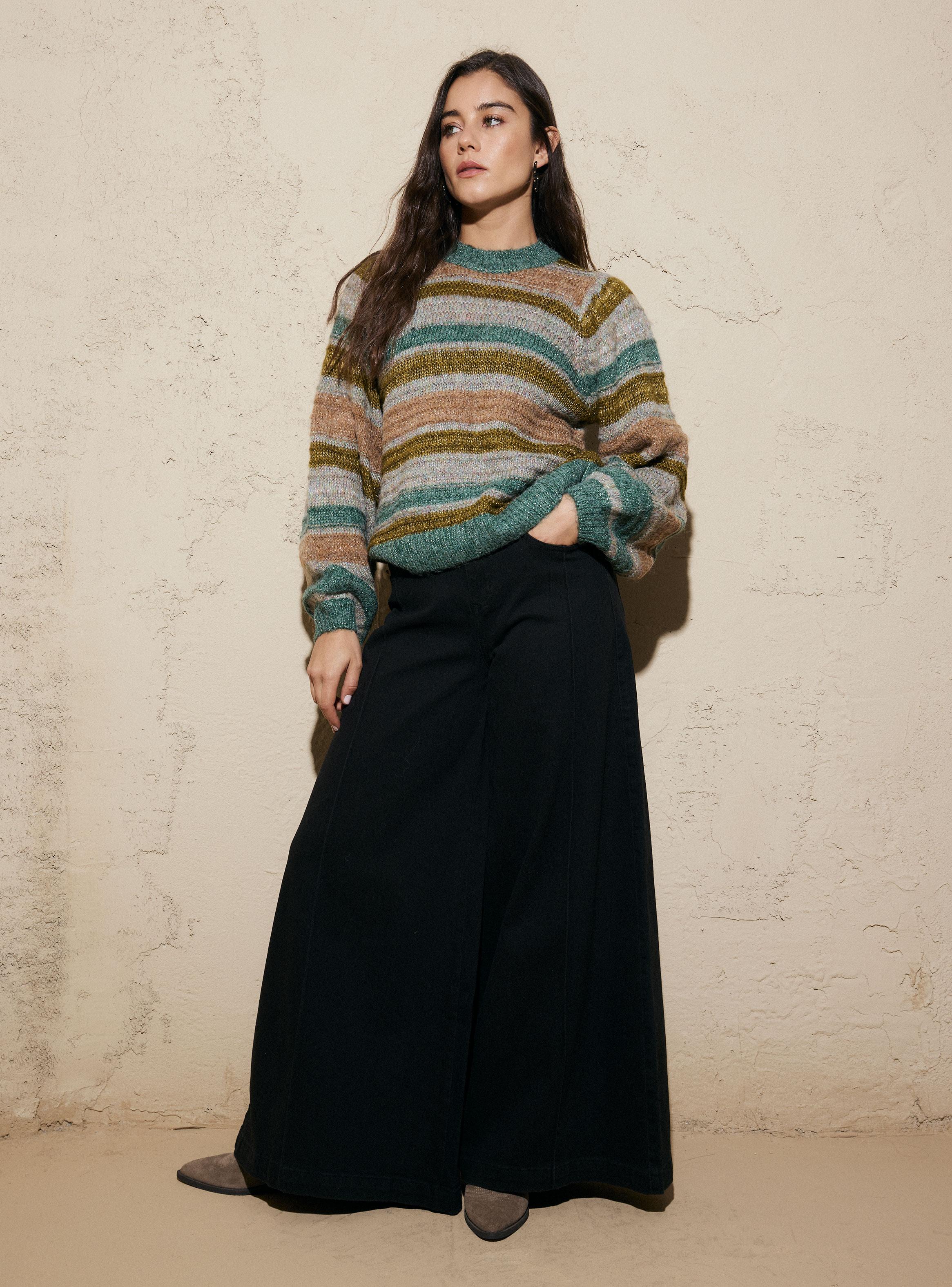 Sweater Líneas Multicolor con Hilos Brillantes-4