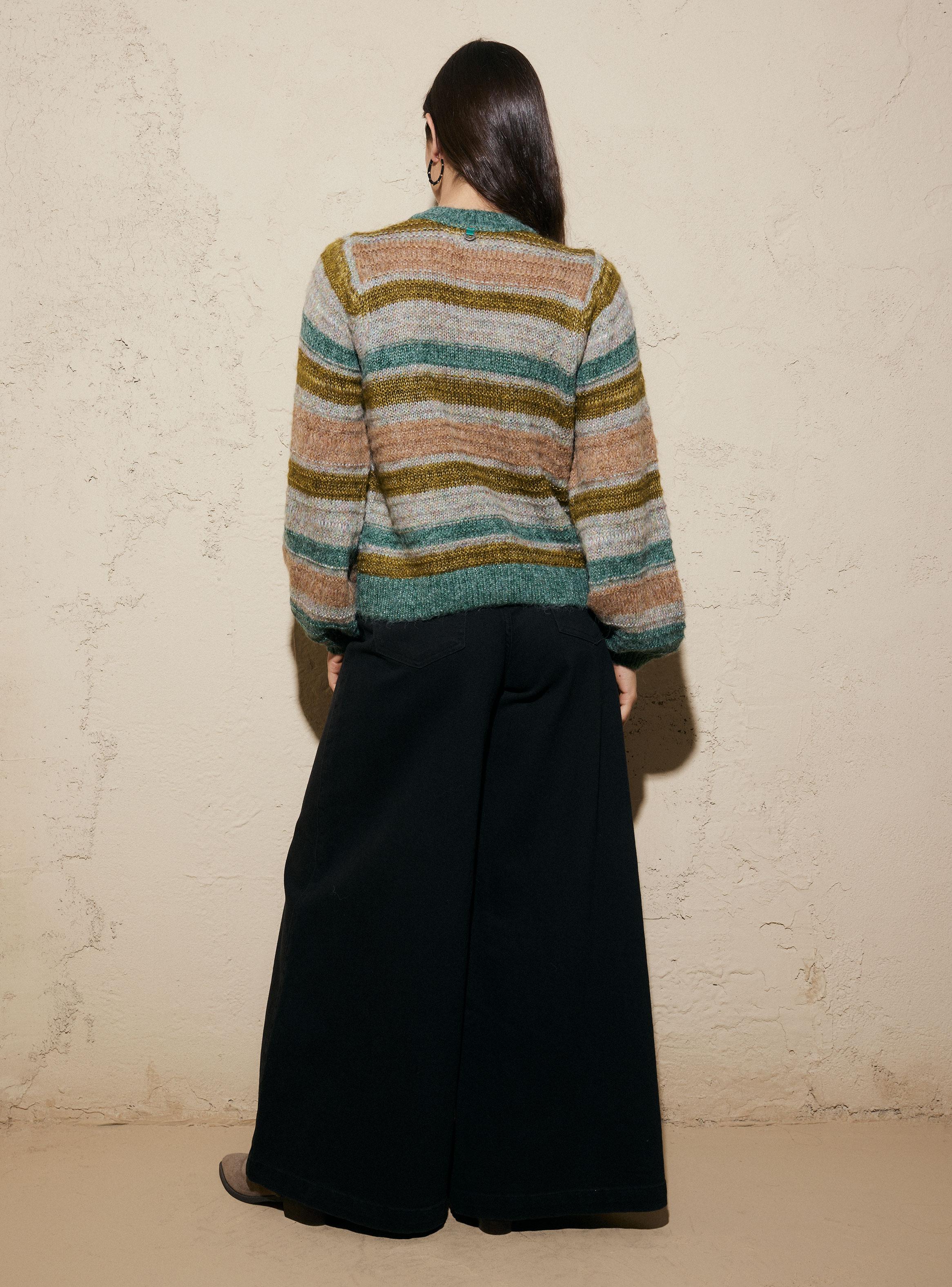 Sweater Líneas Multicolor con Hilos Brillantes-5