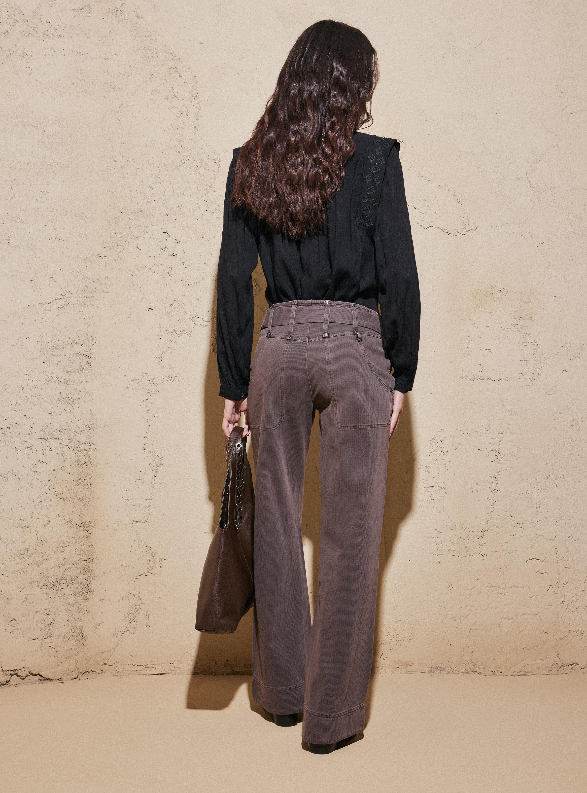 Pantalón Tela Espiga Detalles Metálicos-5