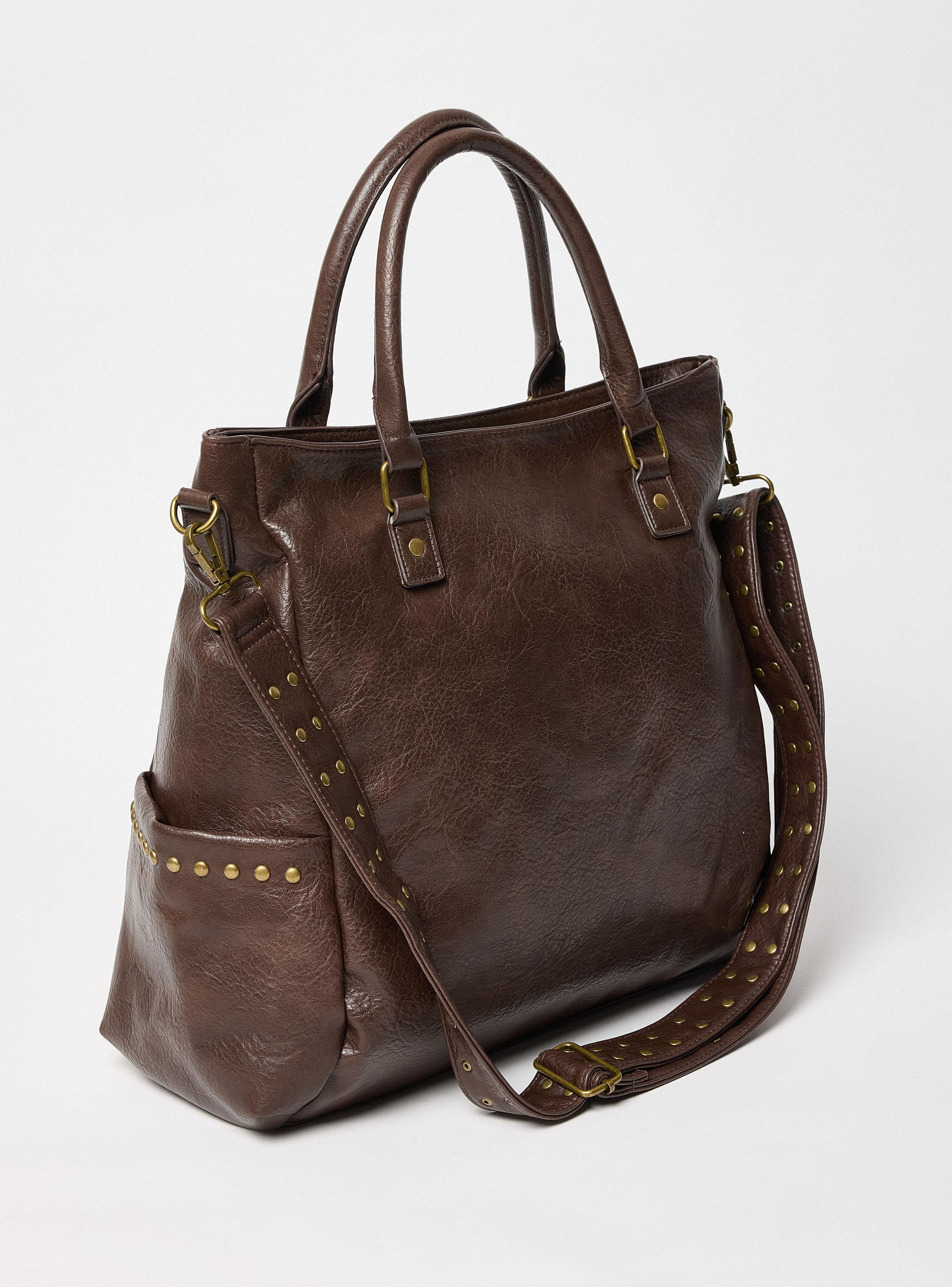 Cartera de Mano con Tachas Doradas Ecocuero-4