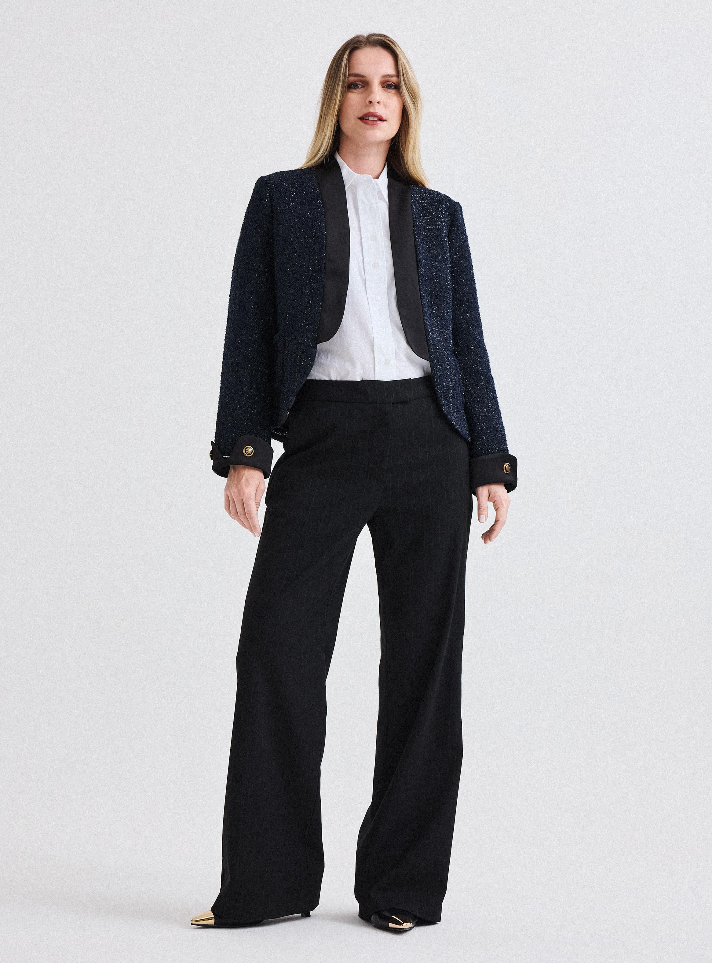 Blazer Corto en Tweed con Solapa Satín-4