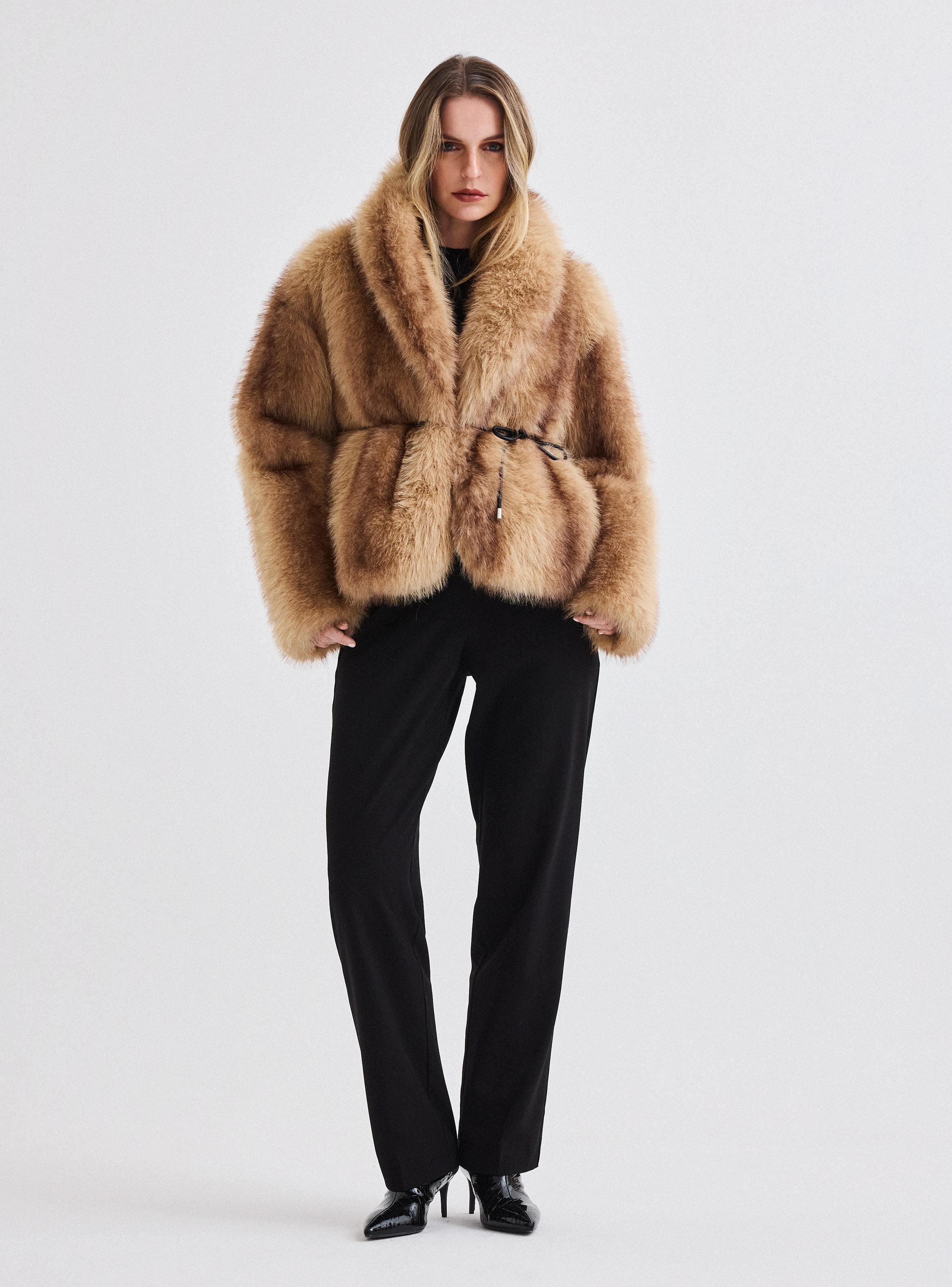 Chaqueta Piel con Cinturón-4