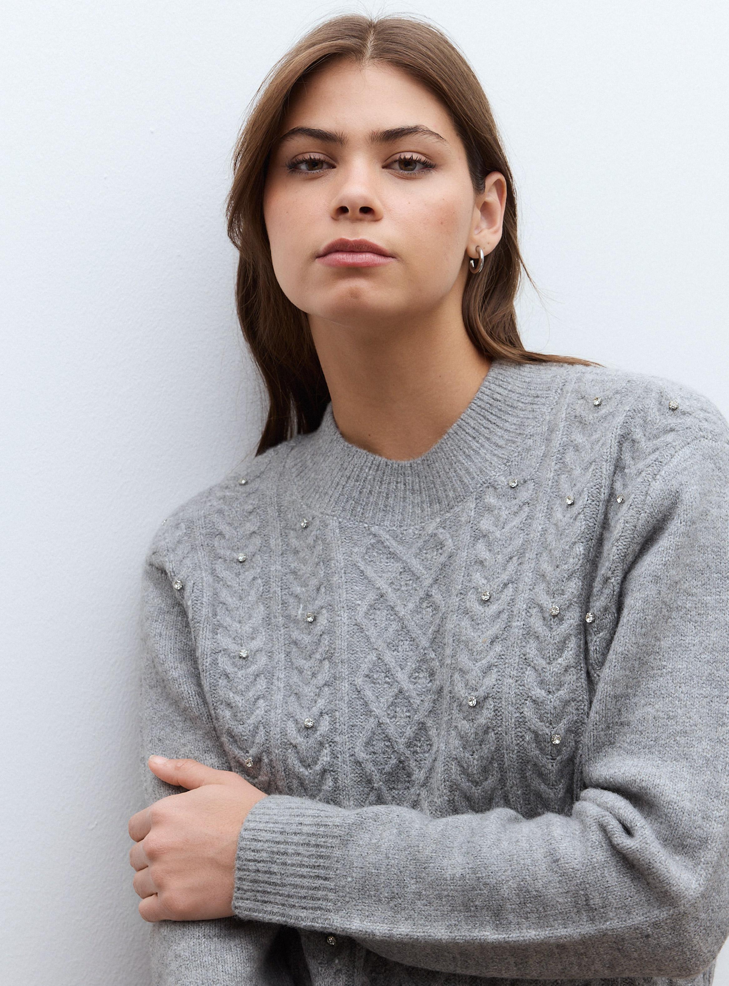 Sweater Trenzado con Aplicación de Perlas-3