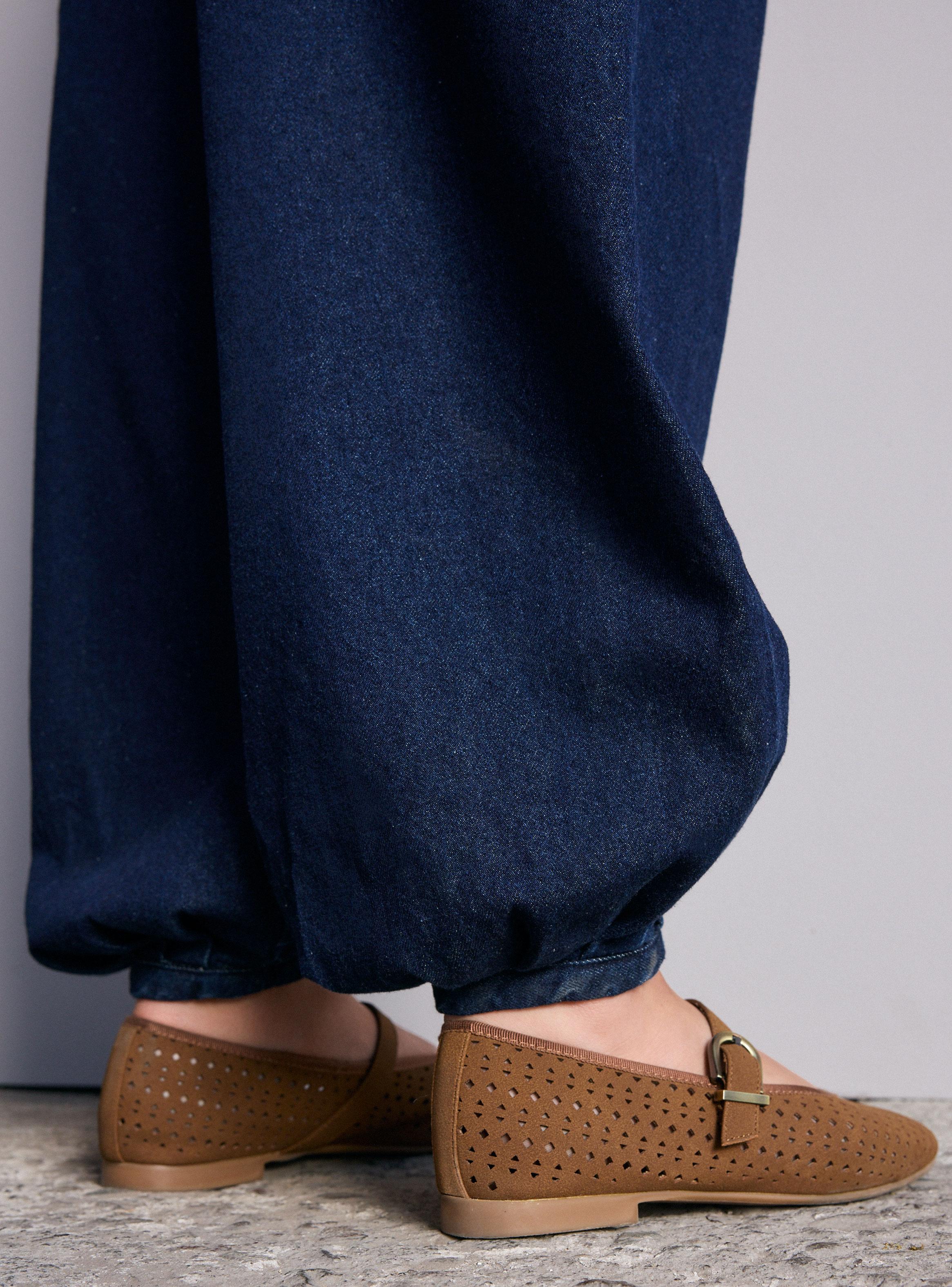 Jeans Bombacho Pretina y Puño Elasticado-3