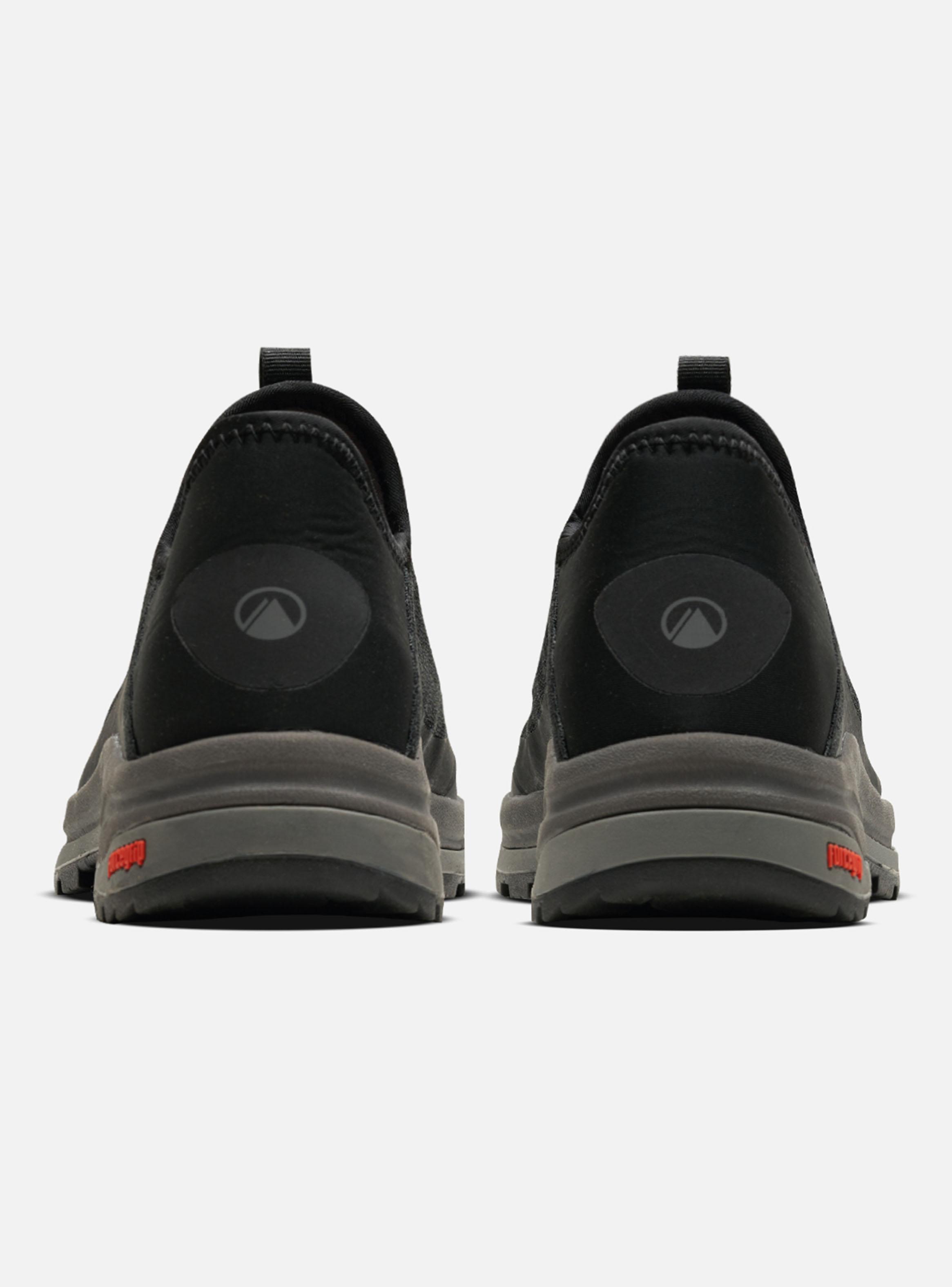 Zapatilla Urbana logo Panal III Hombre-4