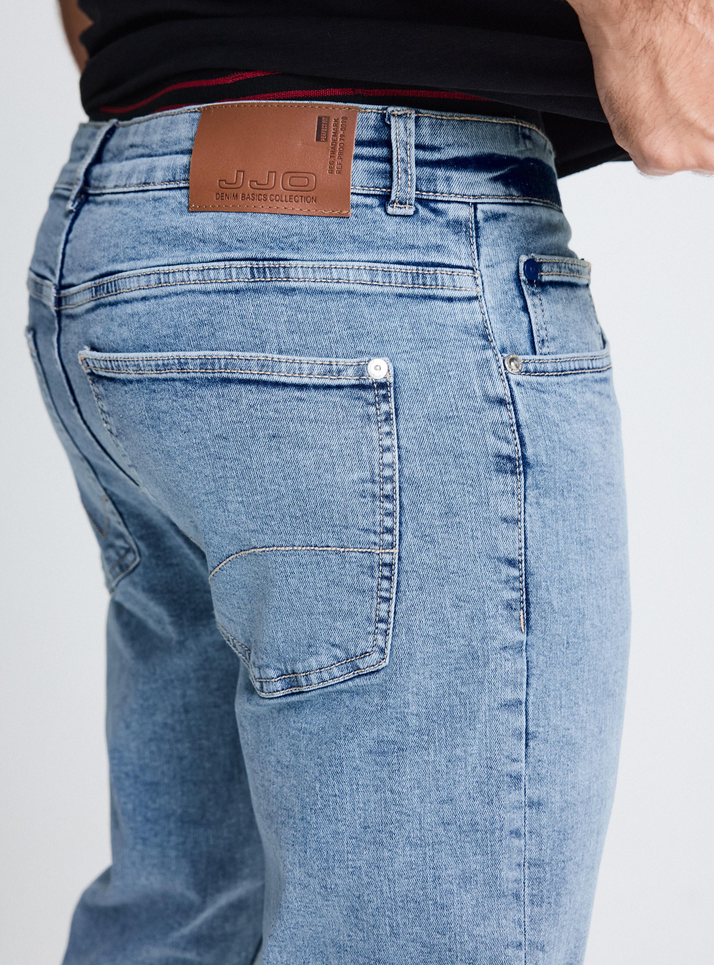 Jeans Calce Slim Fit Claro-3