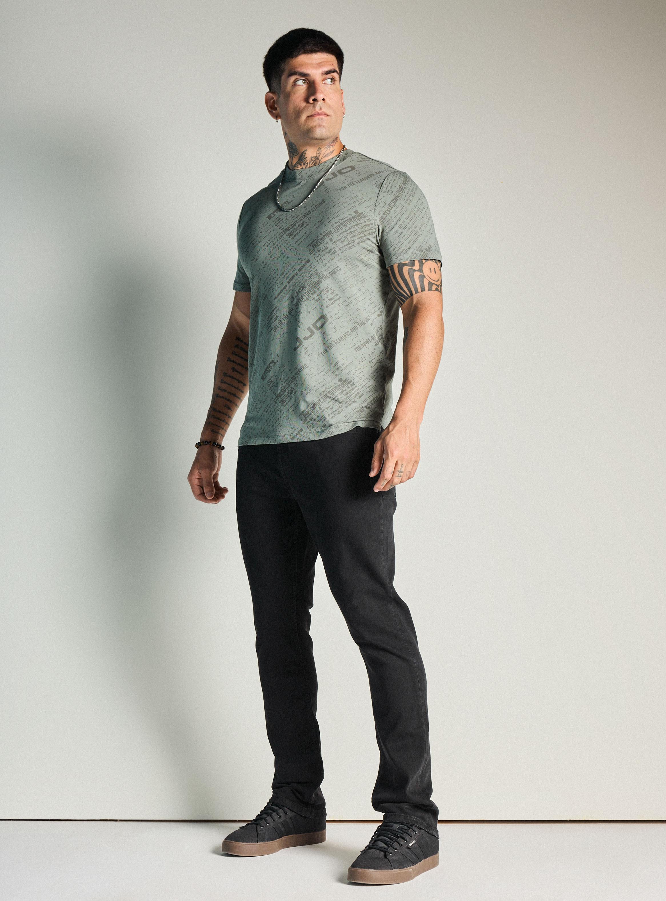 Jeans Básico Dark Slim Fit-4