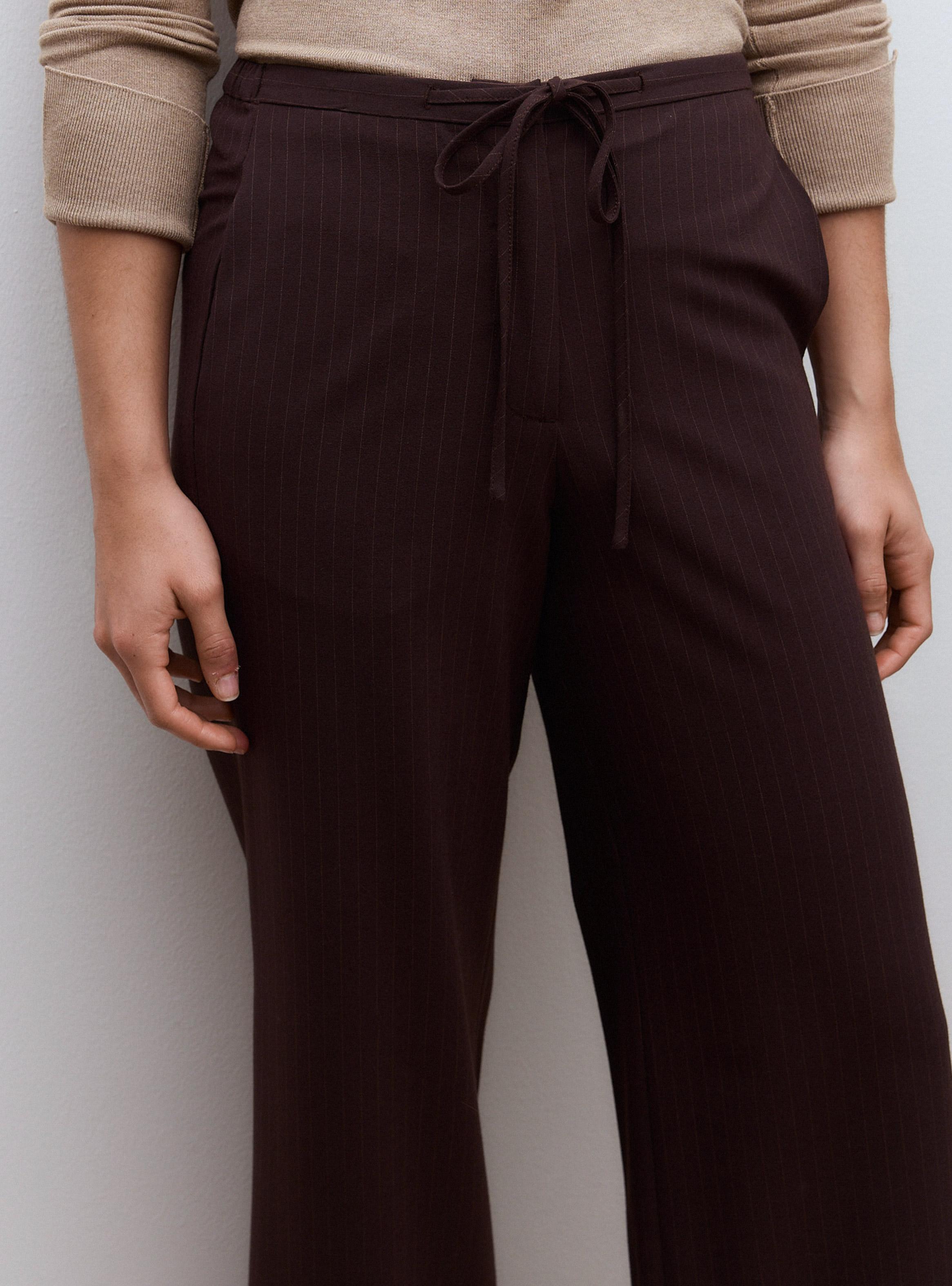 Pantalón Sastrero con Línea Diplomática y Cintura Ajustable-2