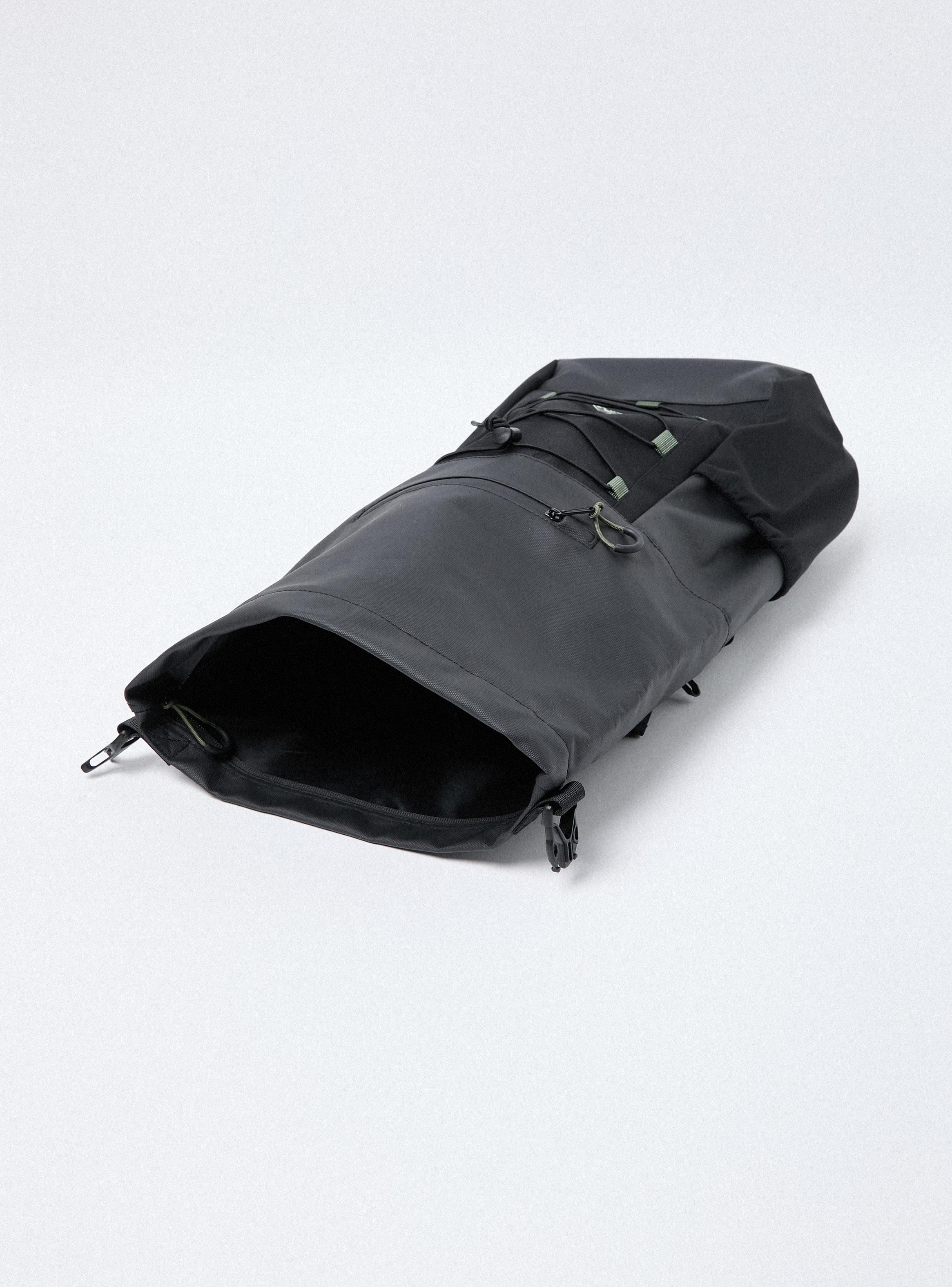 Mochila Urbana Terrain Pack-5