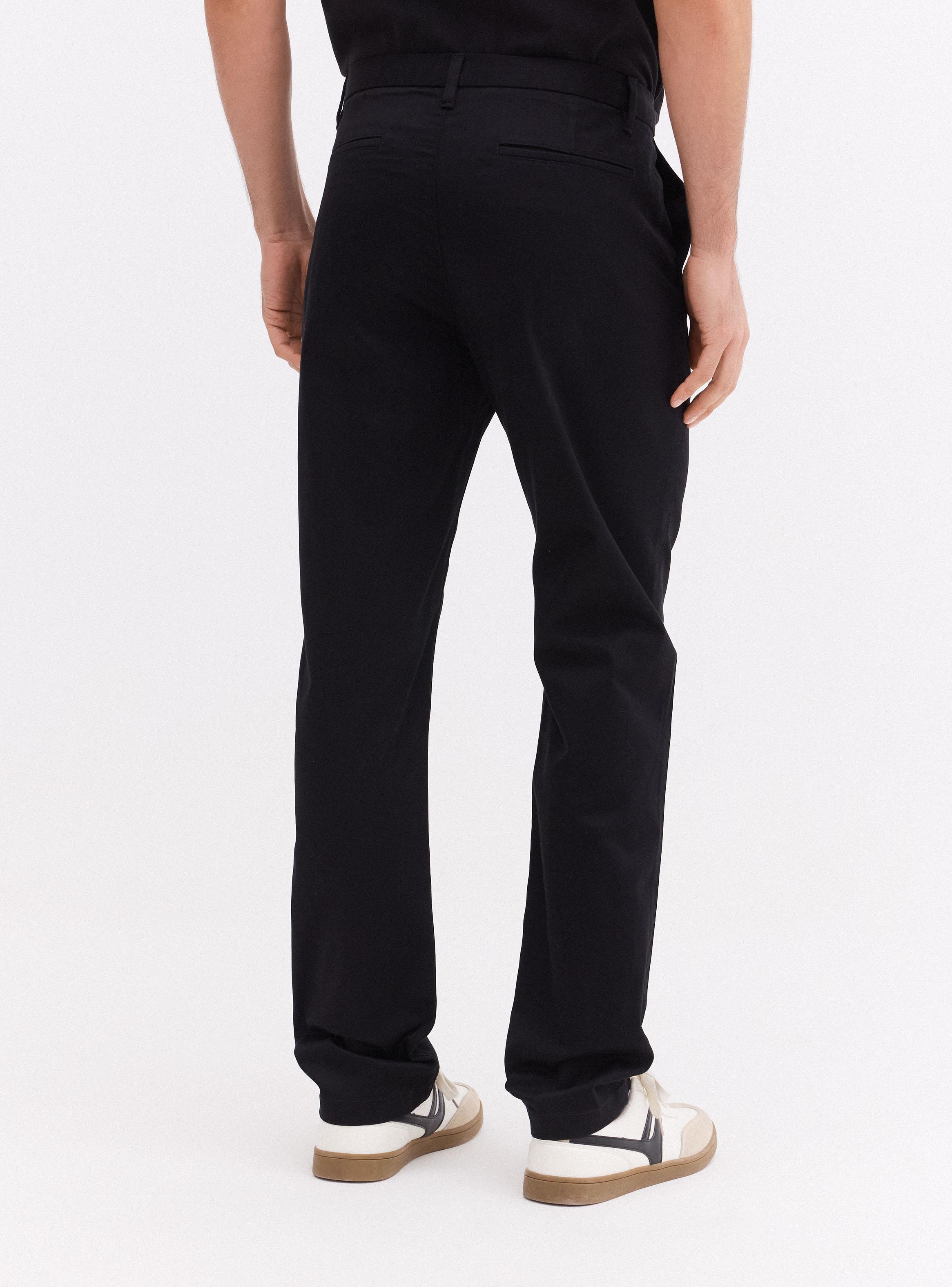 Sweater Básico Cuello V-1