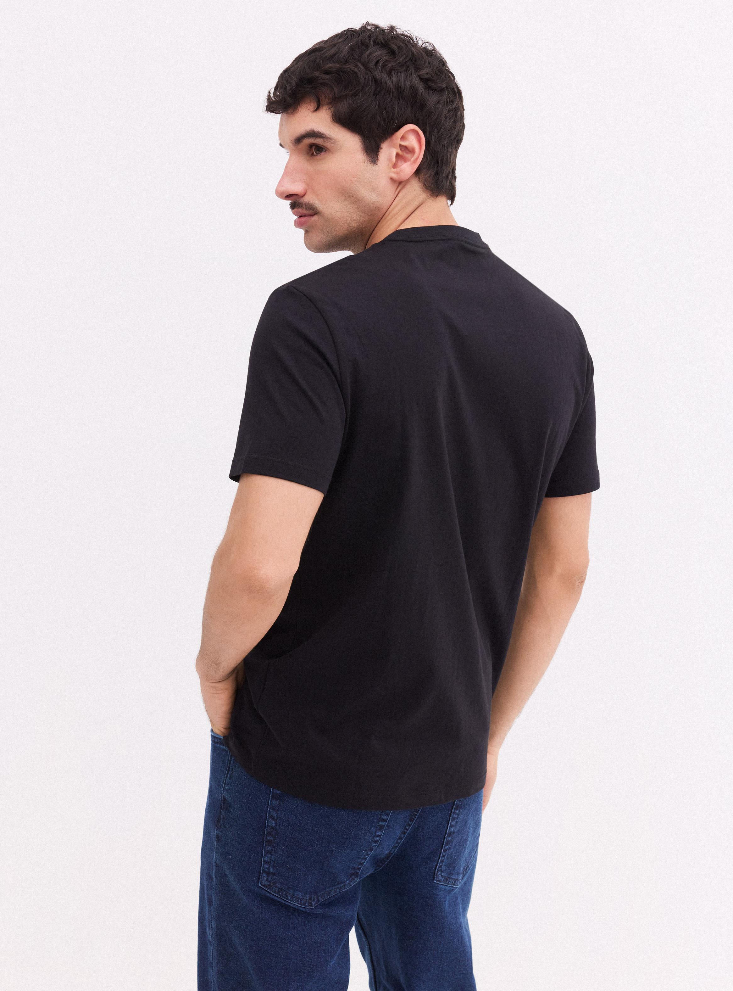 Polera CK-1