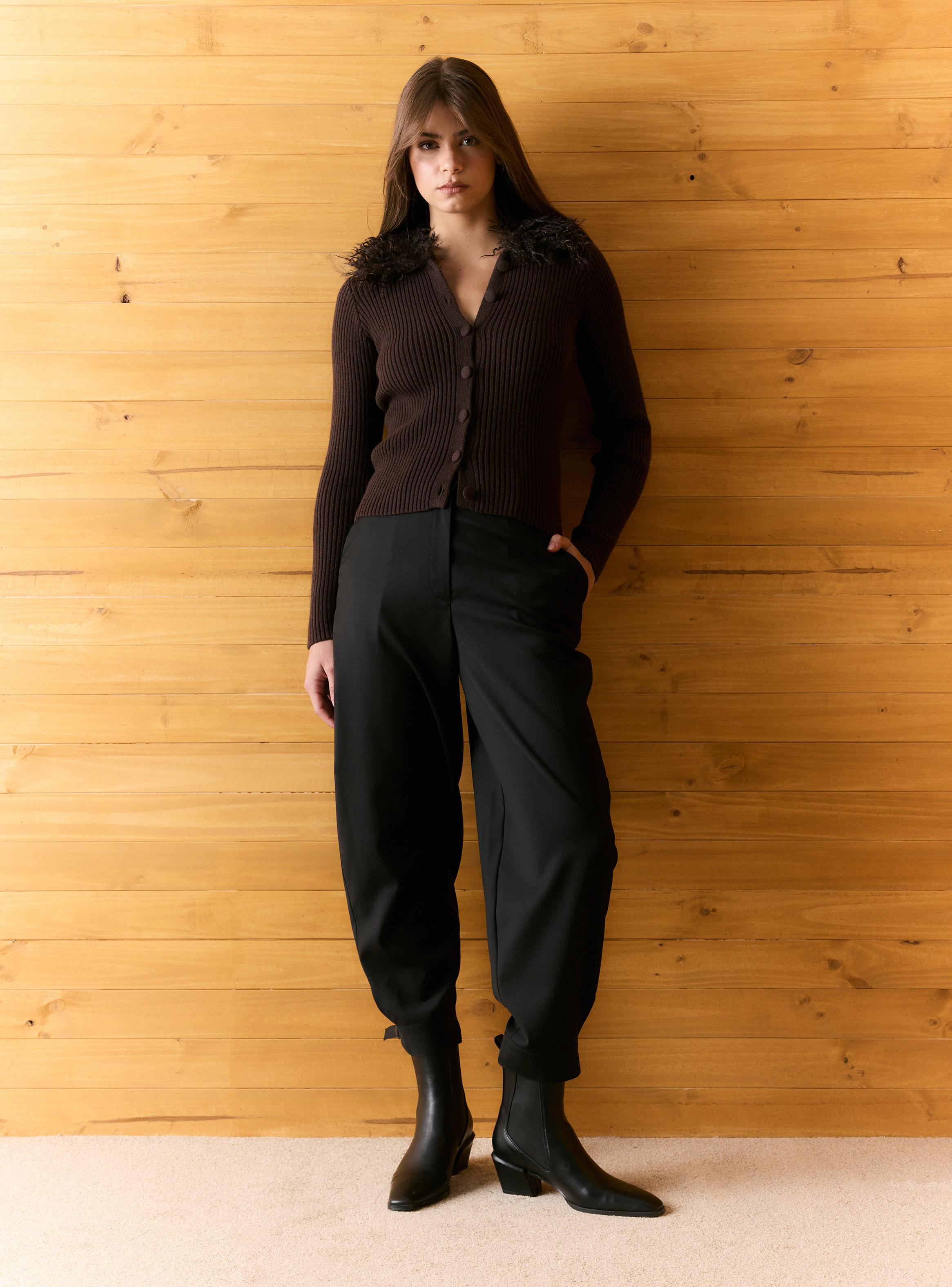 Cárdigan Acanalado con Cuello Desmontable de Piel Sintética-4