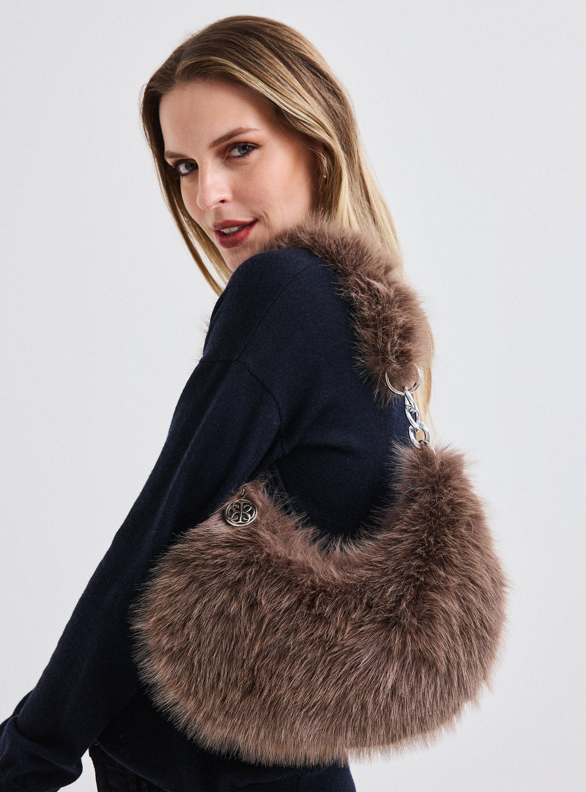 Cartera de Mano Felpa Sintética-6