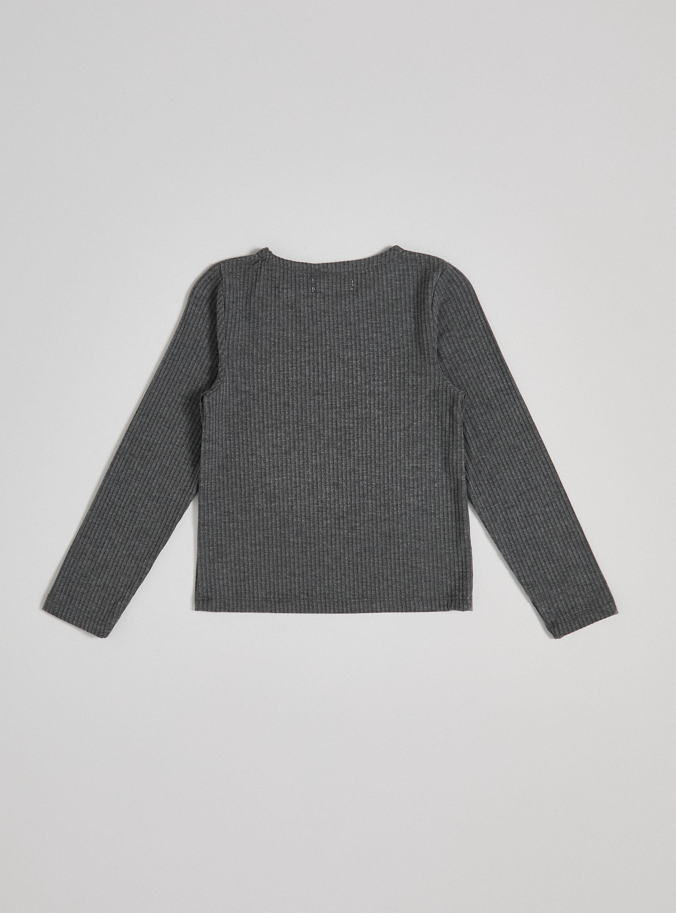 Polera Acanalada con Aplicación Cuello-2