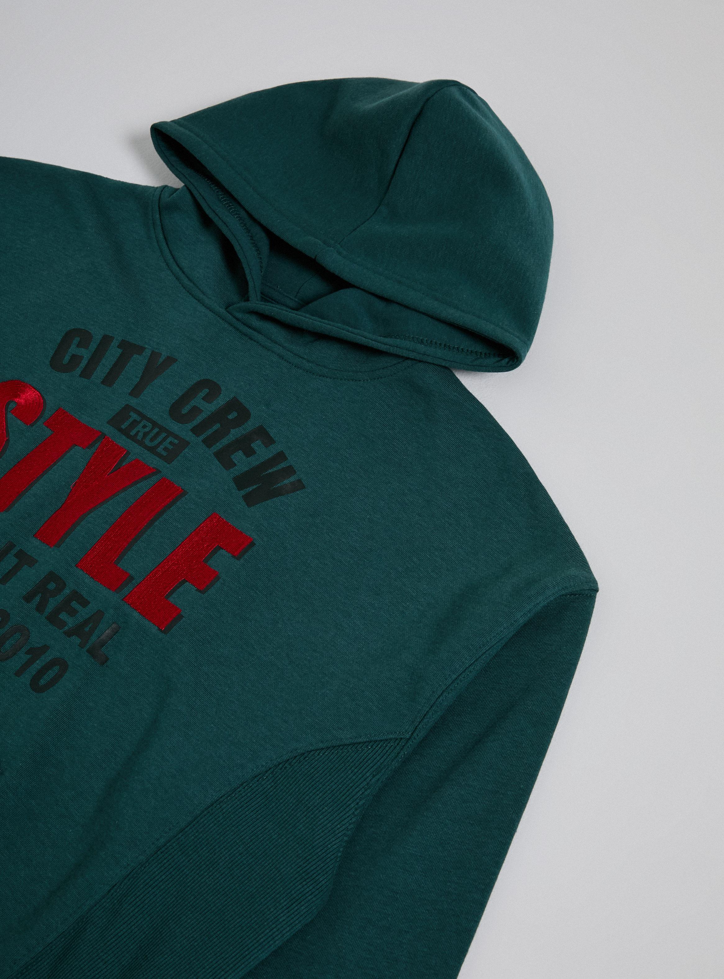 Polerón Rib Lateral con Estampado y Bordado-3