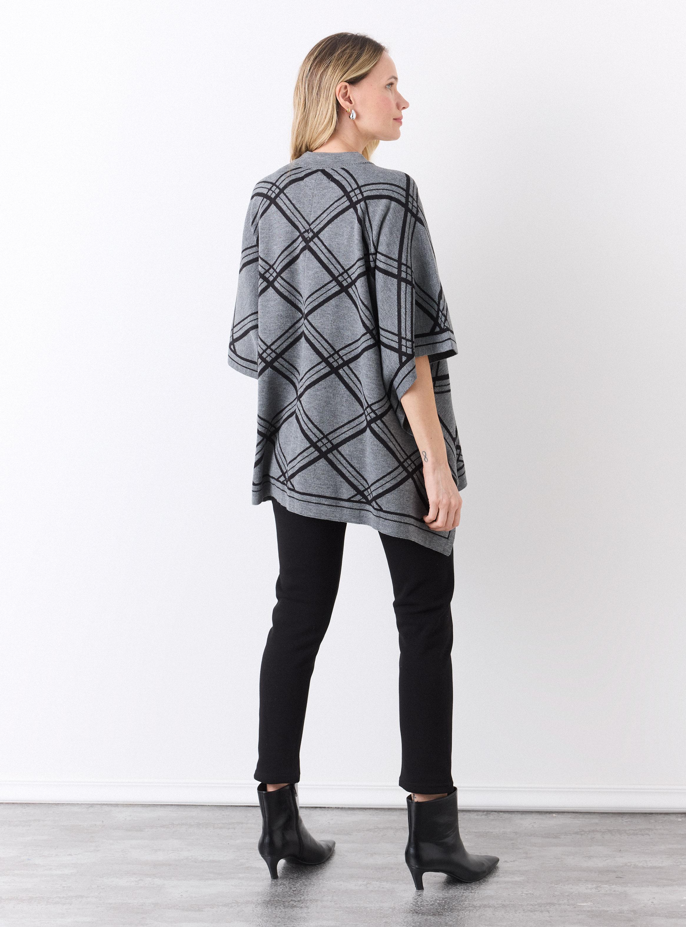 Chaleco Poncho con Cierre Frontal-5