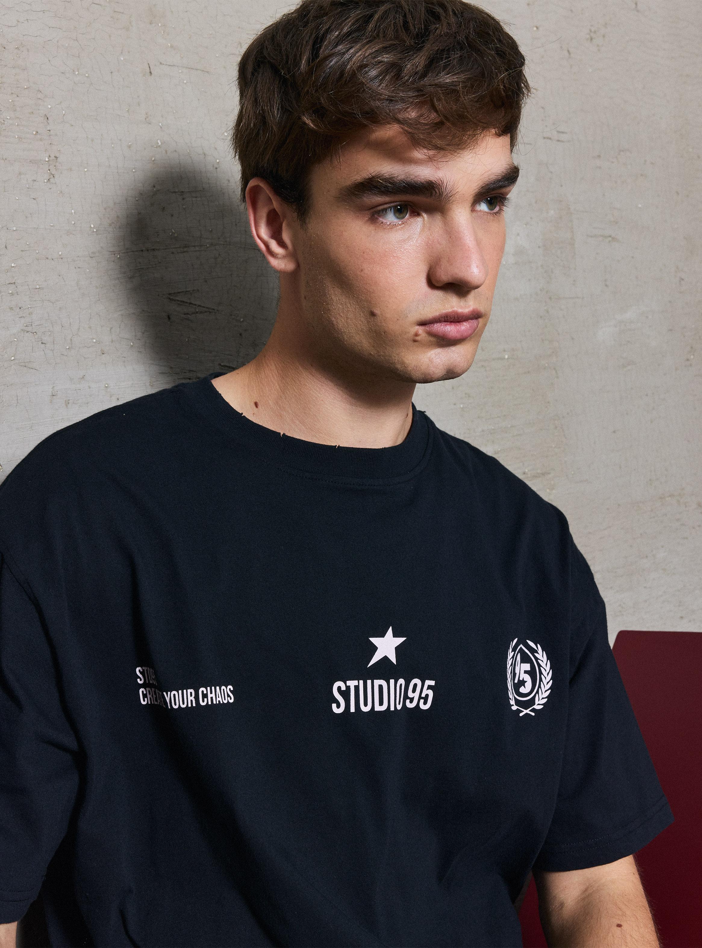 Polera Manga Corta Colab Studio 95-2