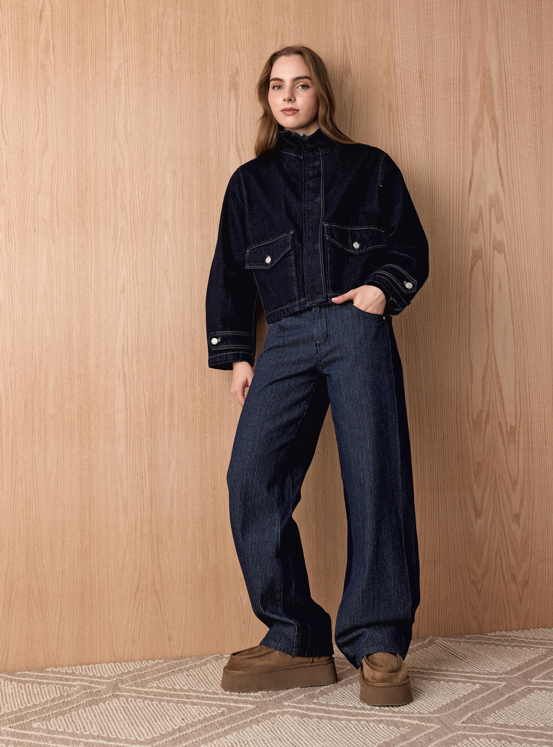 Chaqueta Cuello en Contraste-4