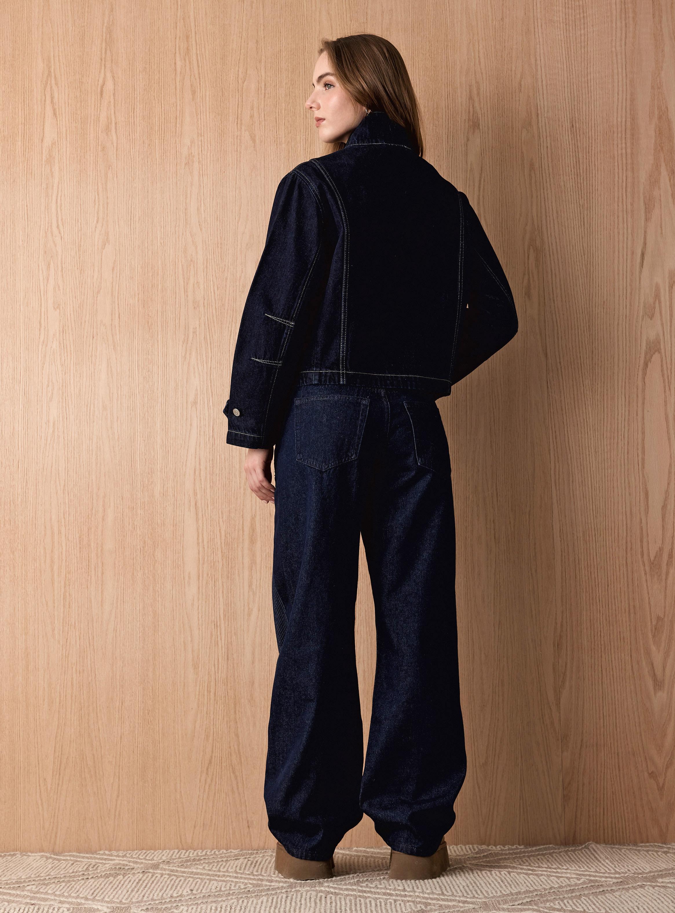 Chaqueta Cuello en Contraste-5