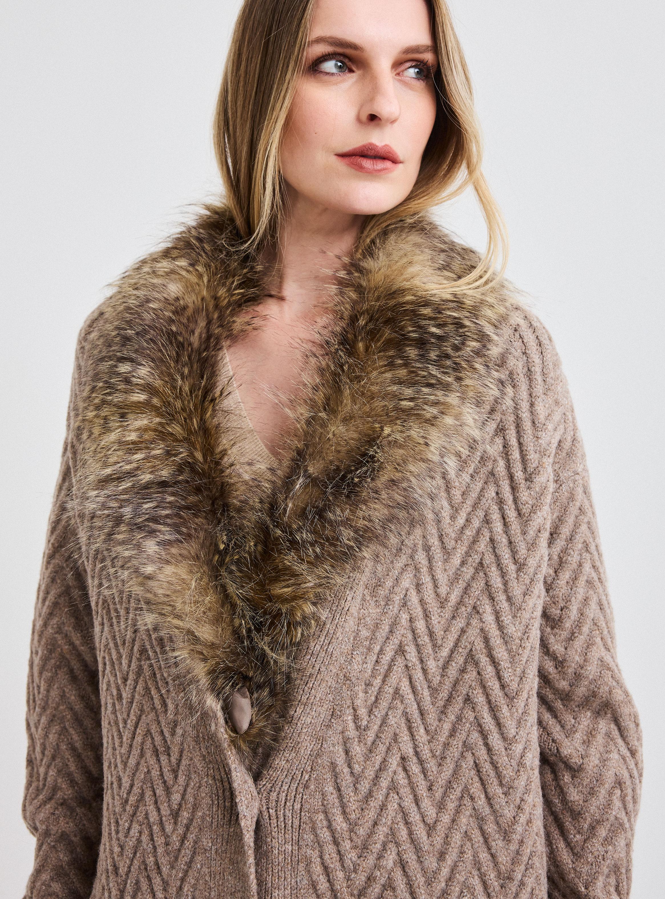 Chaleco Largo Cuello Piel-3