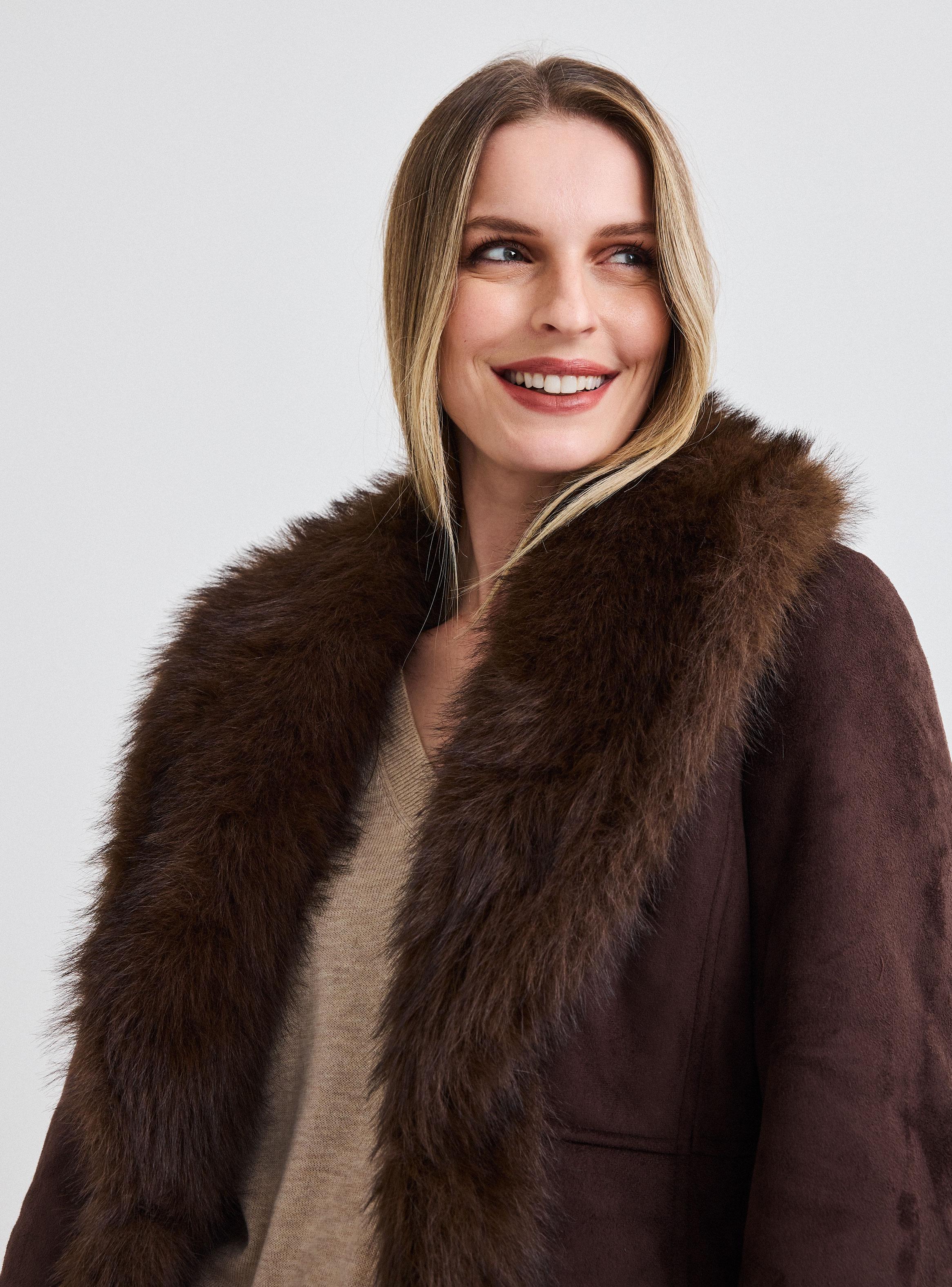 Chaqueta Bonded con Solapa y Puños de Piel-3