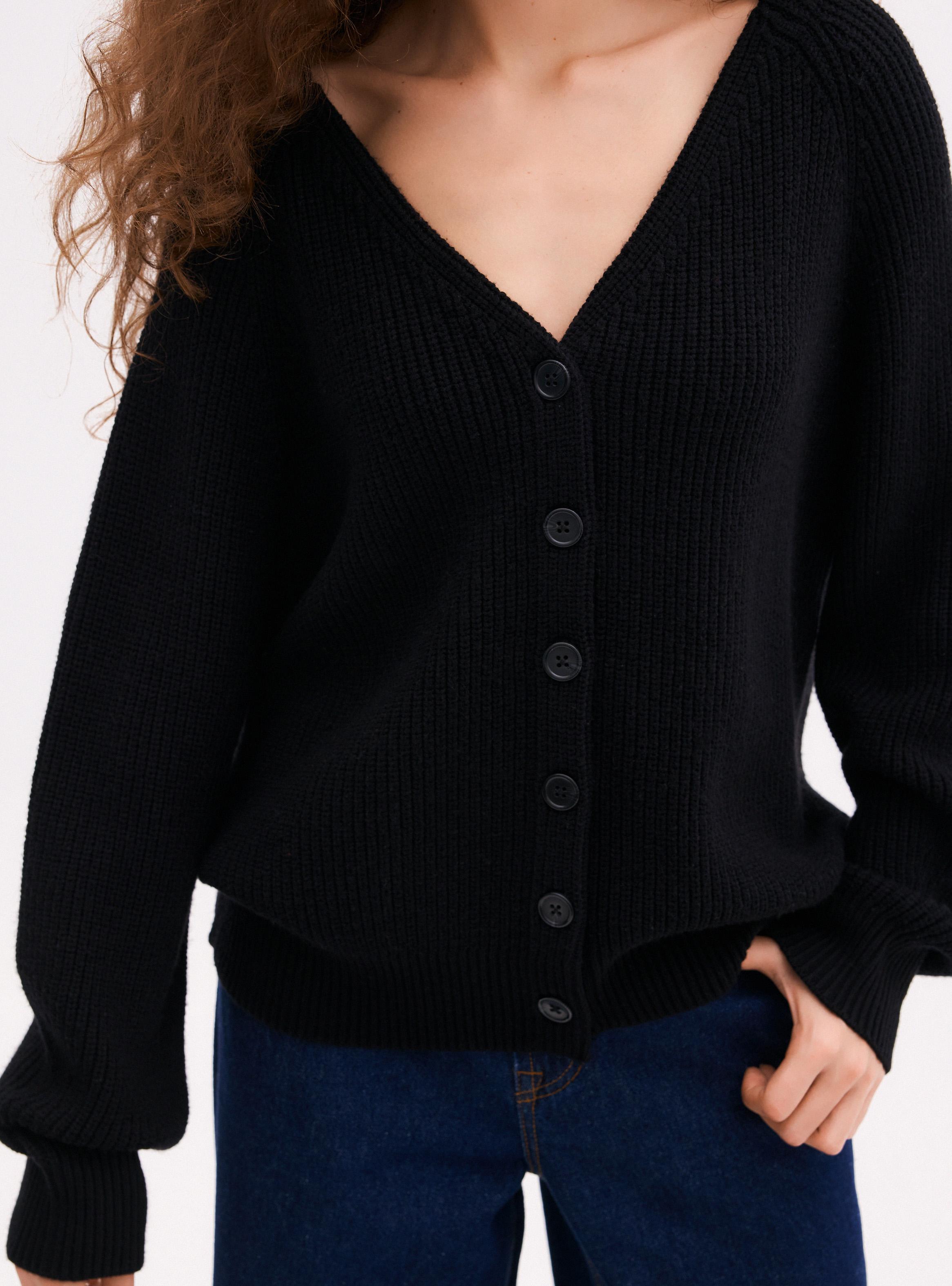 Sweater Acanalado con Botones Frontales-3