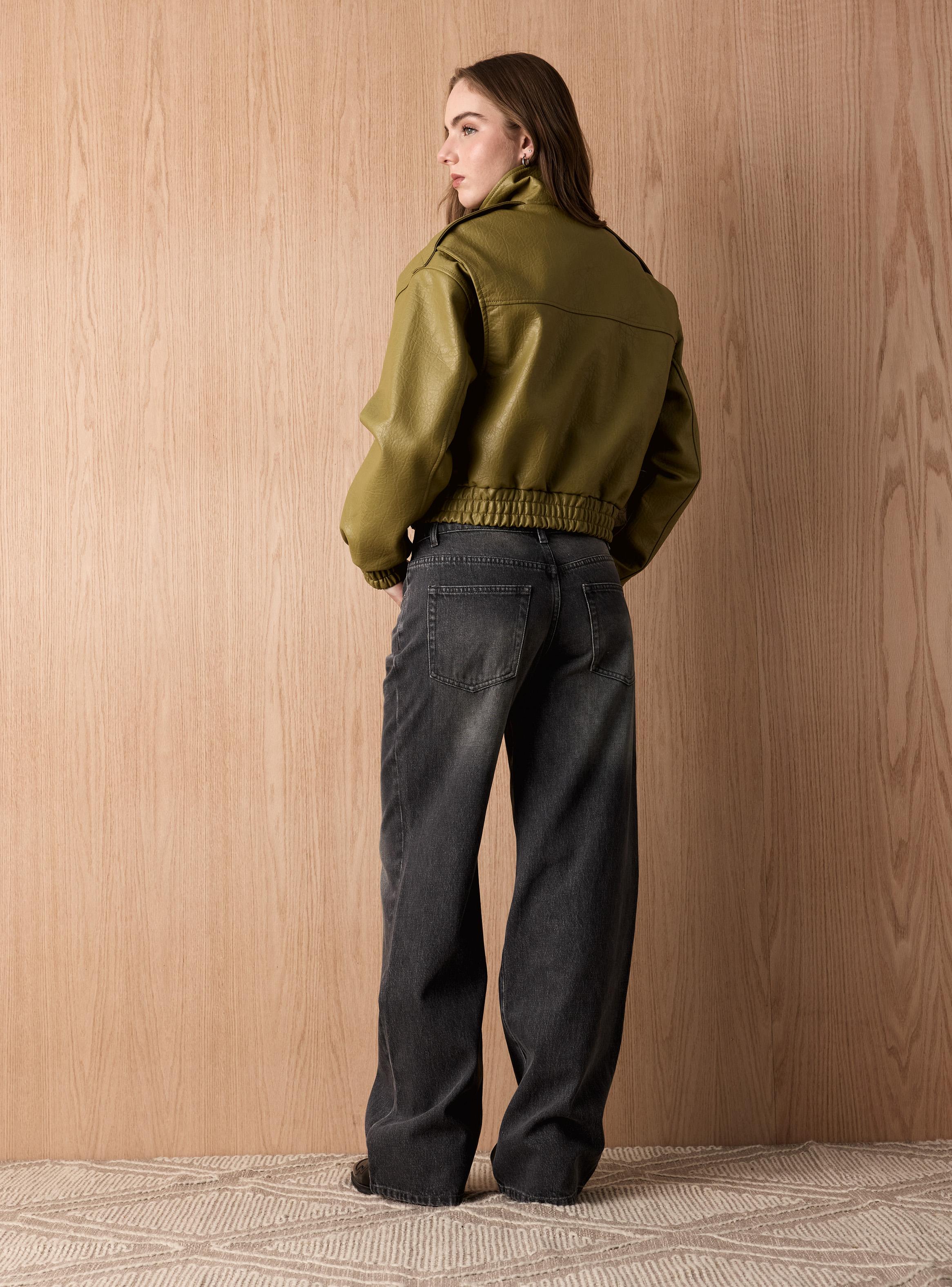 Chaqueta Bomber Bolsillos Frontales y Cuello Alto-5