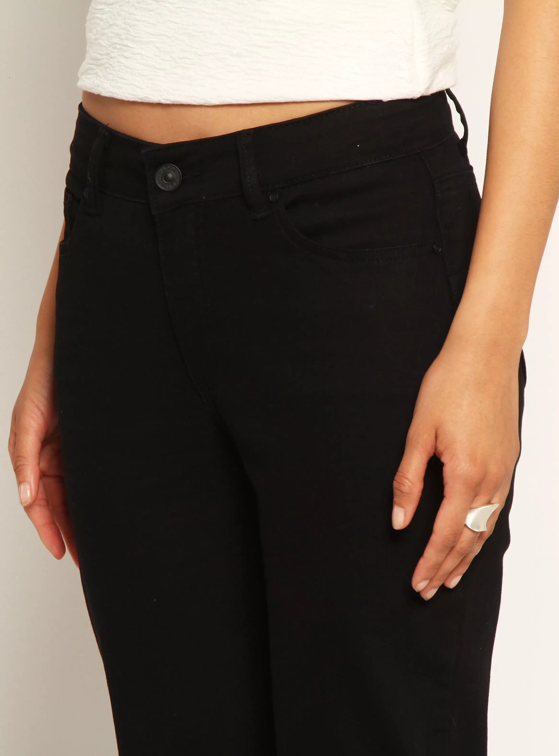 Jeans Flare Tiro Alto Pretina Básica-2