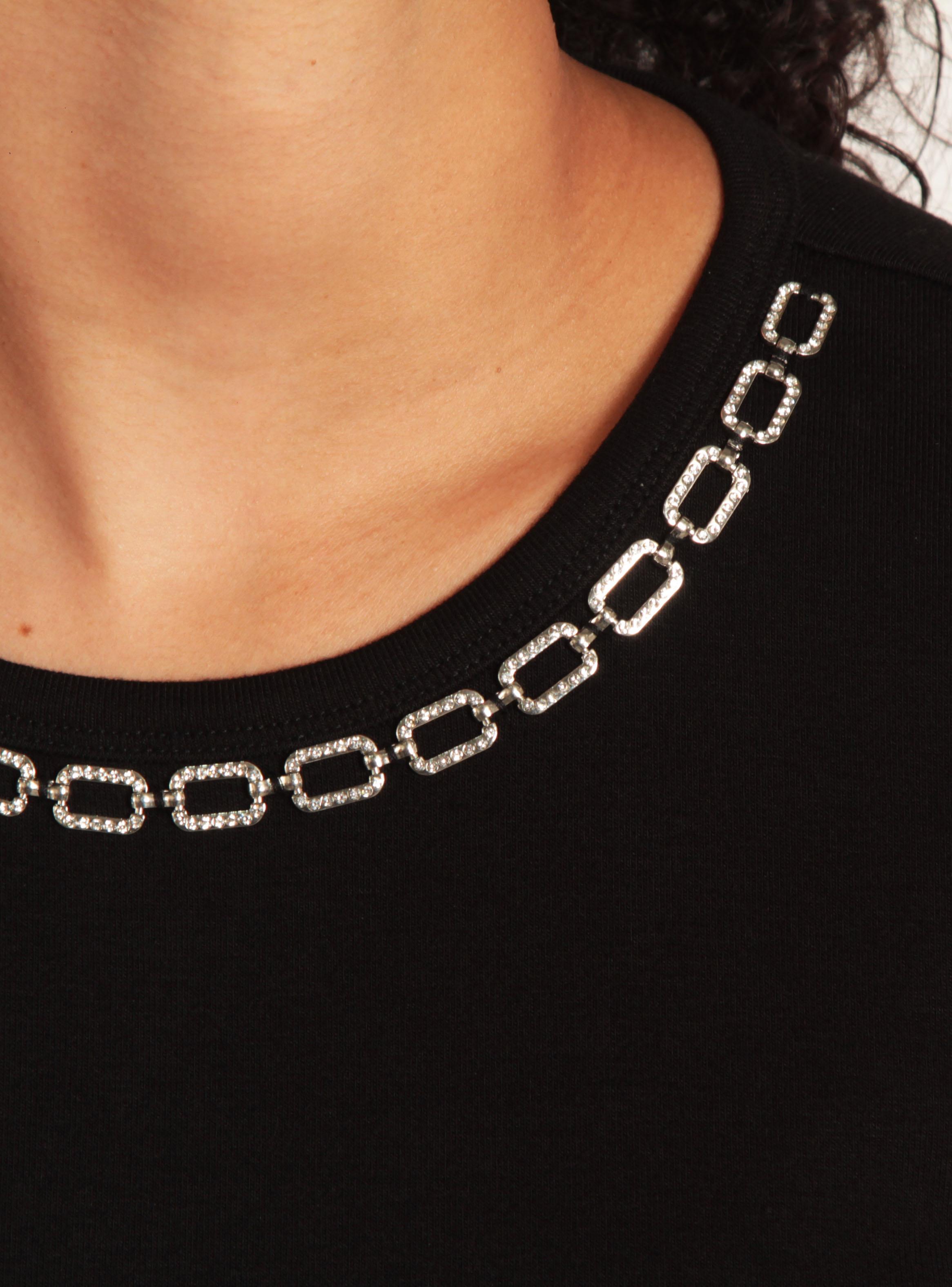 Polera Manga Corta Escote Redondo con Aplicación-2