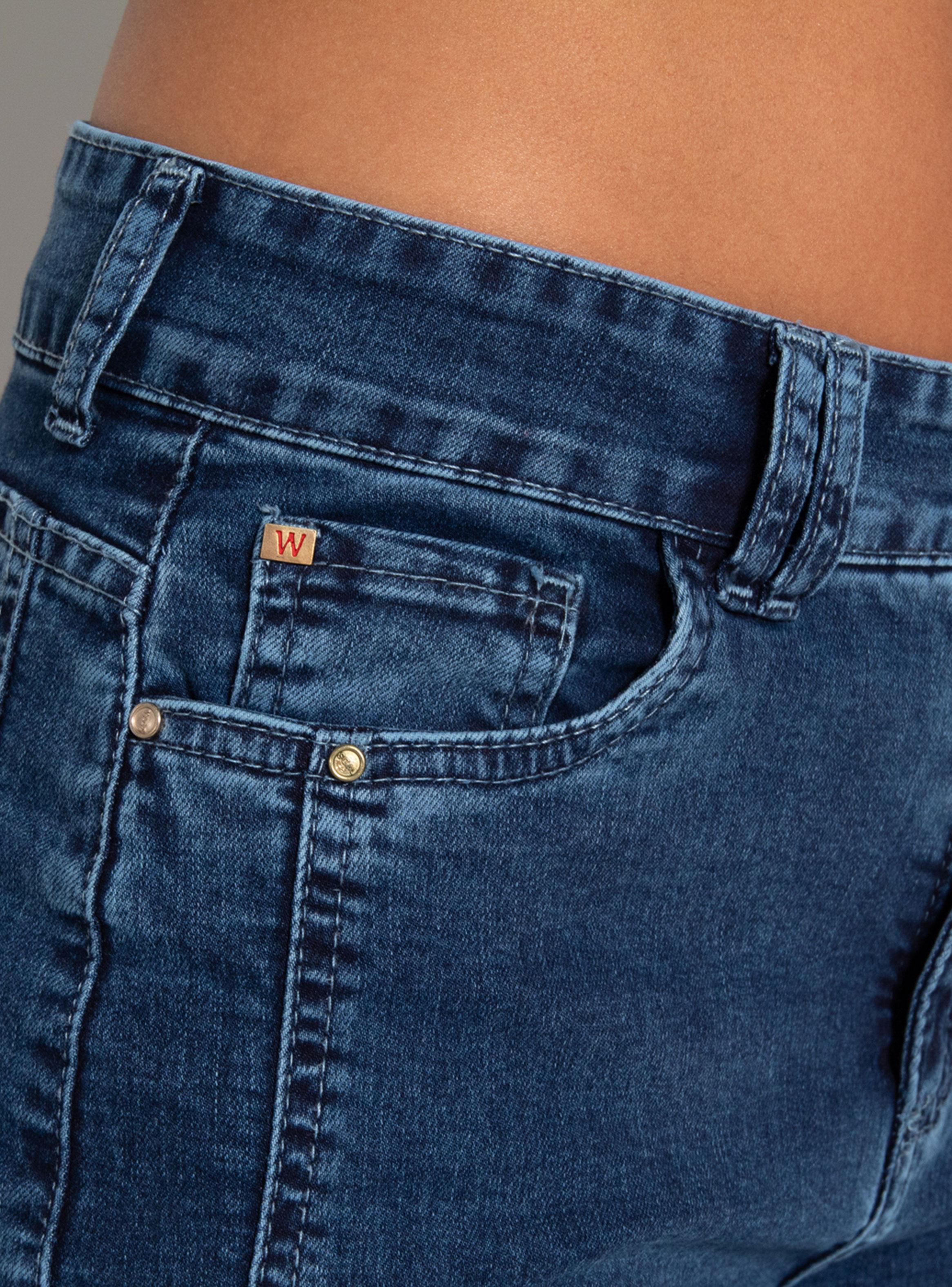 Jeans Tiro Medio Wide Pretina Básica 1 Botón J30-2