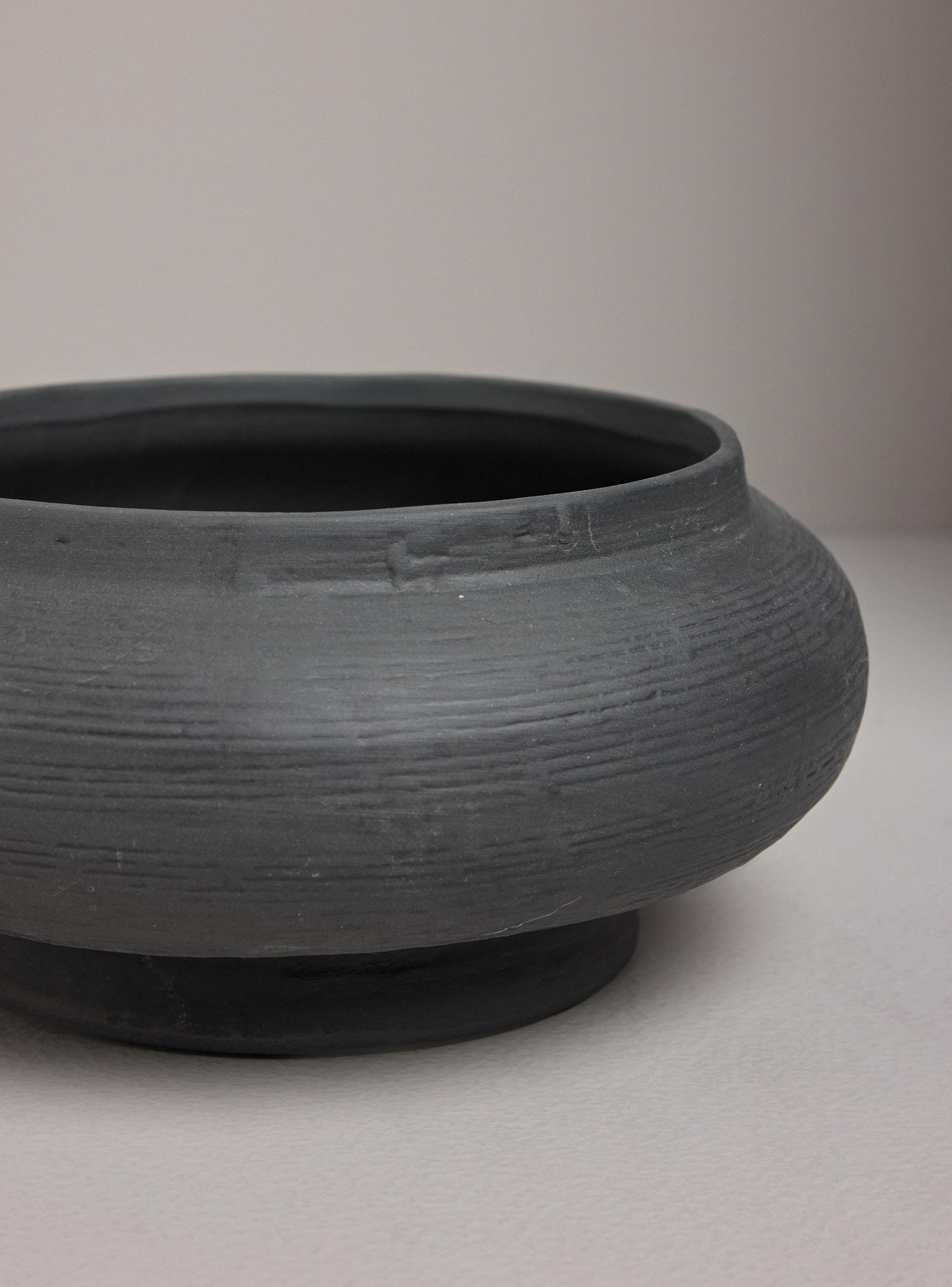 Jarrón Negro Cerámica 20x20x8 cm-2