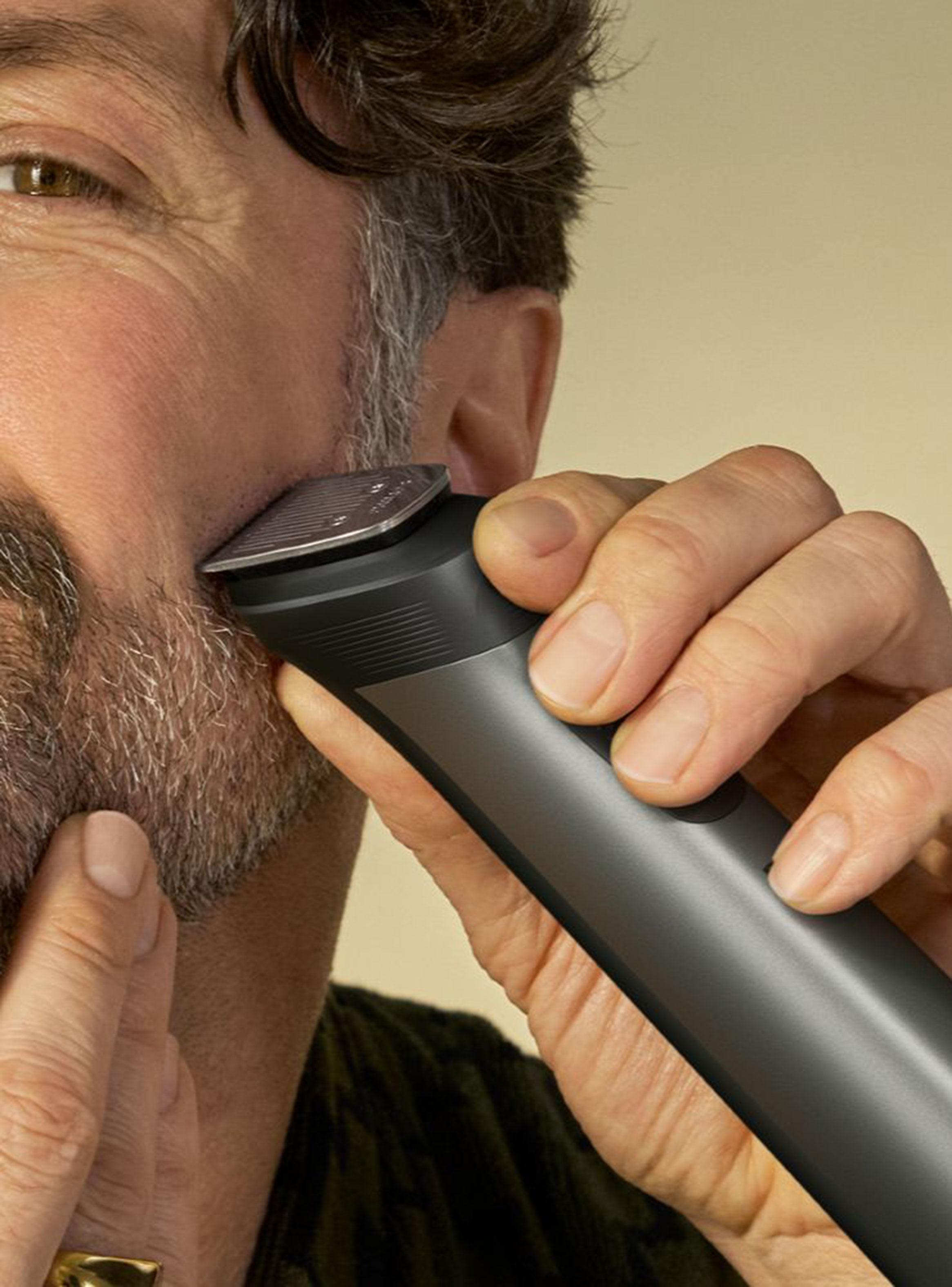 Recortadora de Barba 15 en 1 Series 7000 MG793515 Gris-4