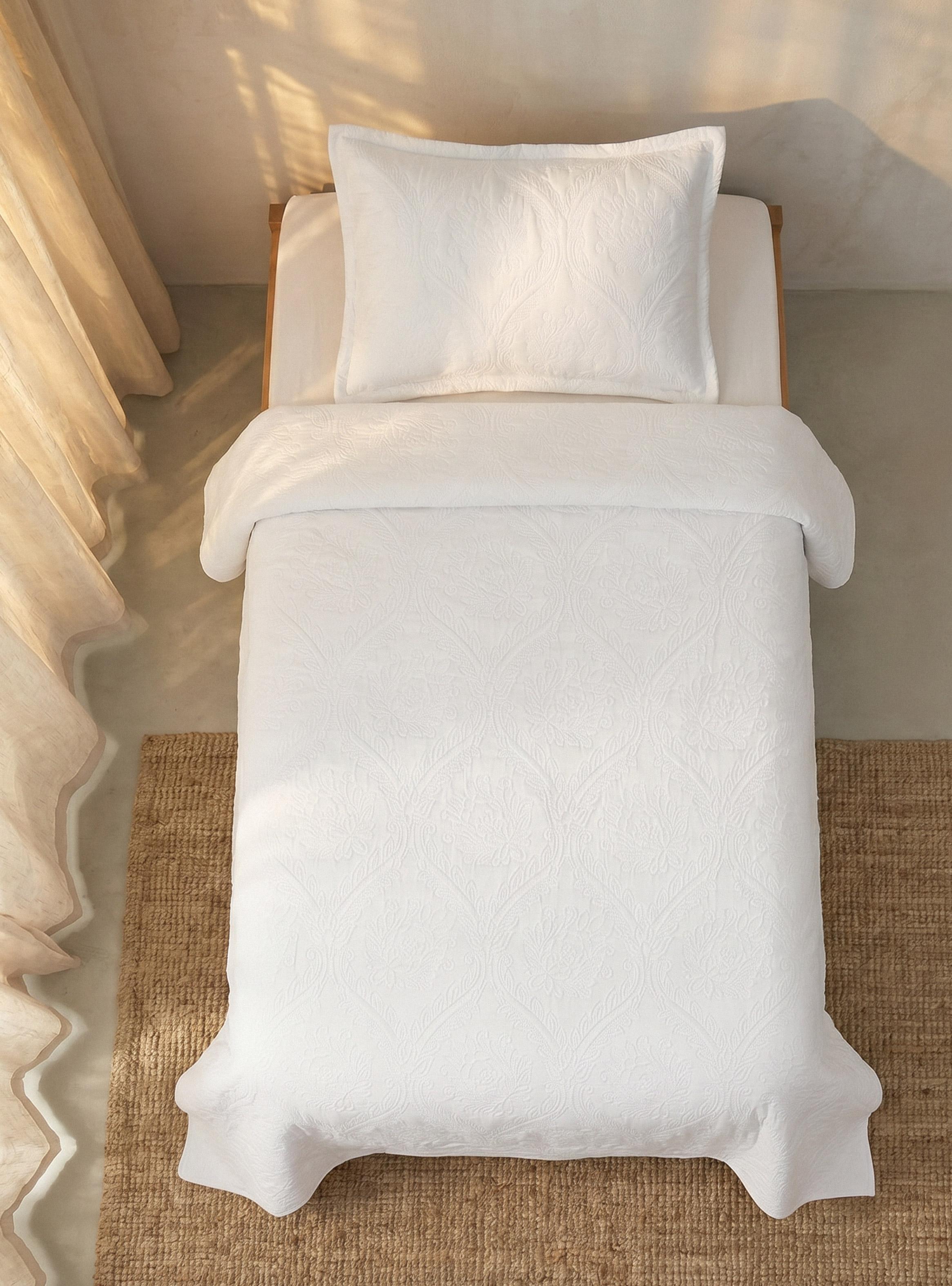 Quilt 1 Plaza Unicolor White-2