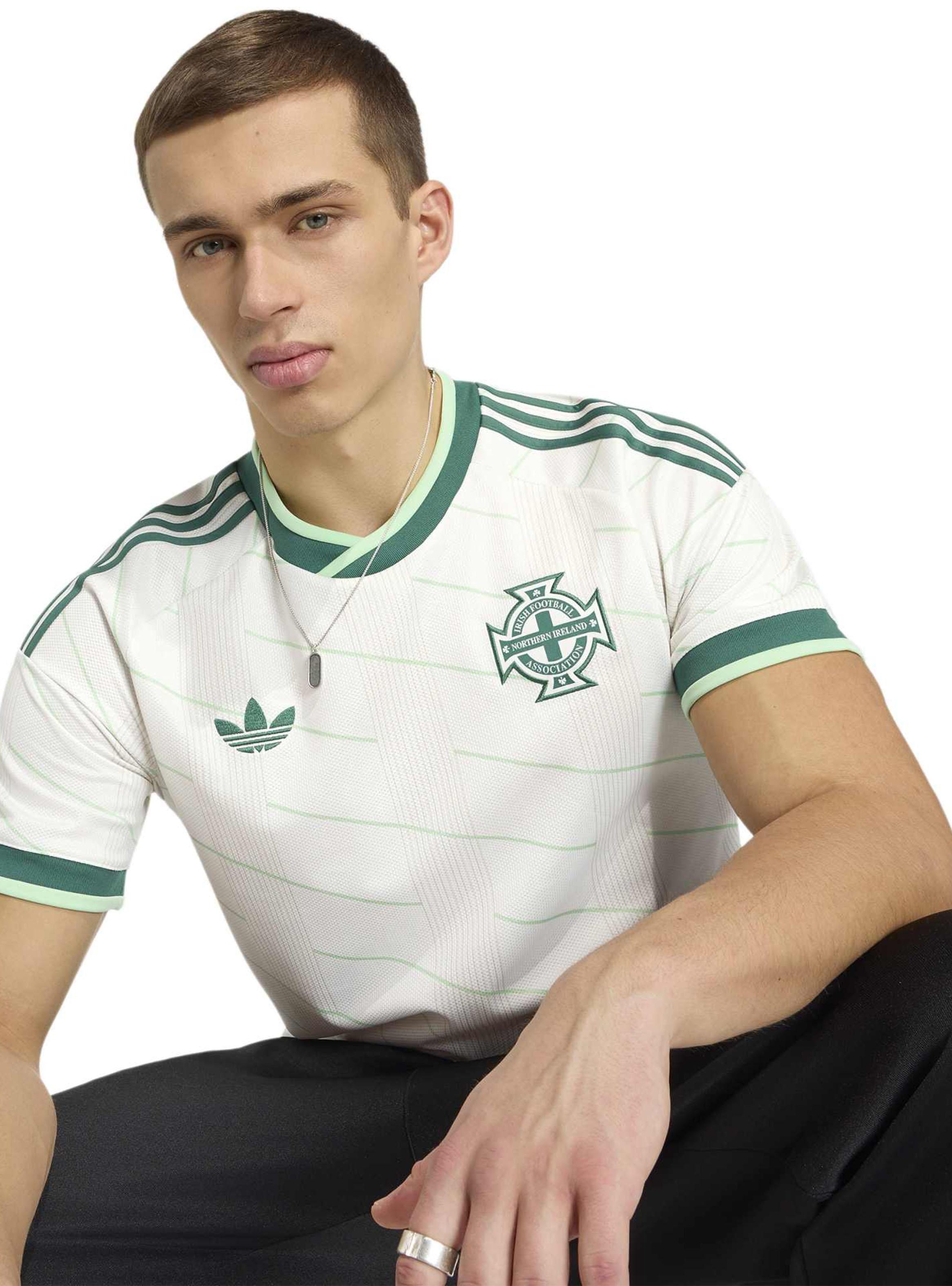 Camiseta de Fútbol Visita Irlanda Del Norte 2026-2