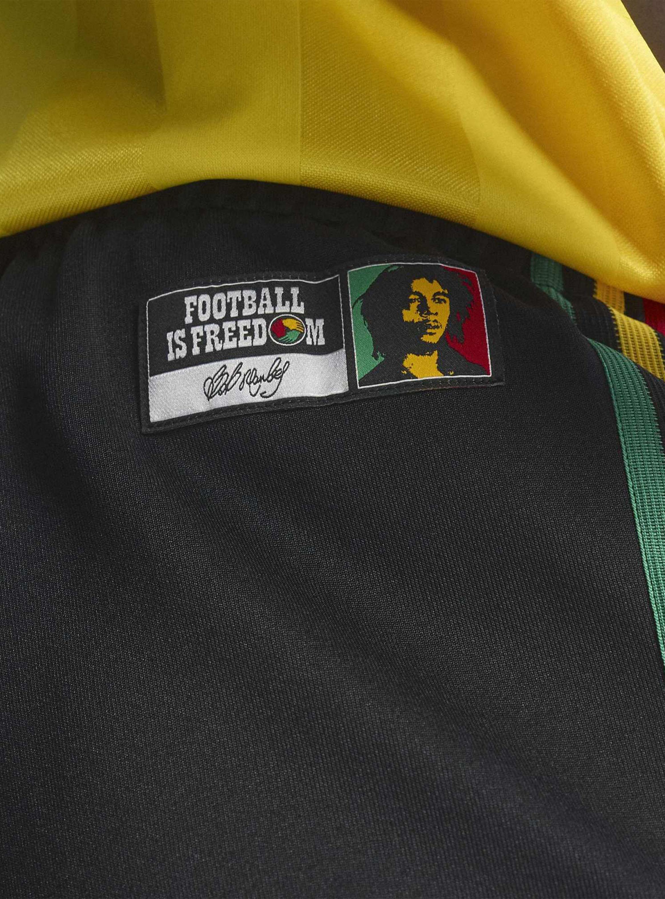 Pantalón Buzo Originals Jamaica X Bob Marley-3